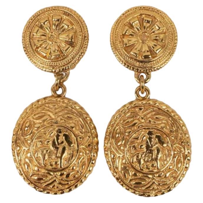 Chanel Engraved Golden Metal Earrings For Sale