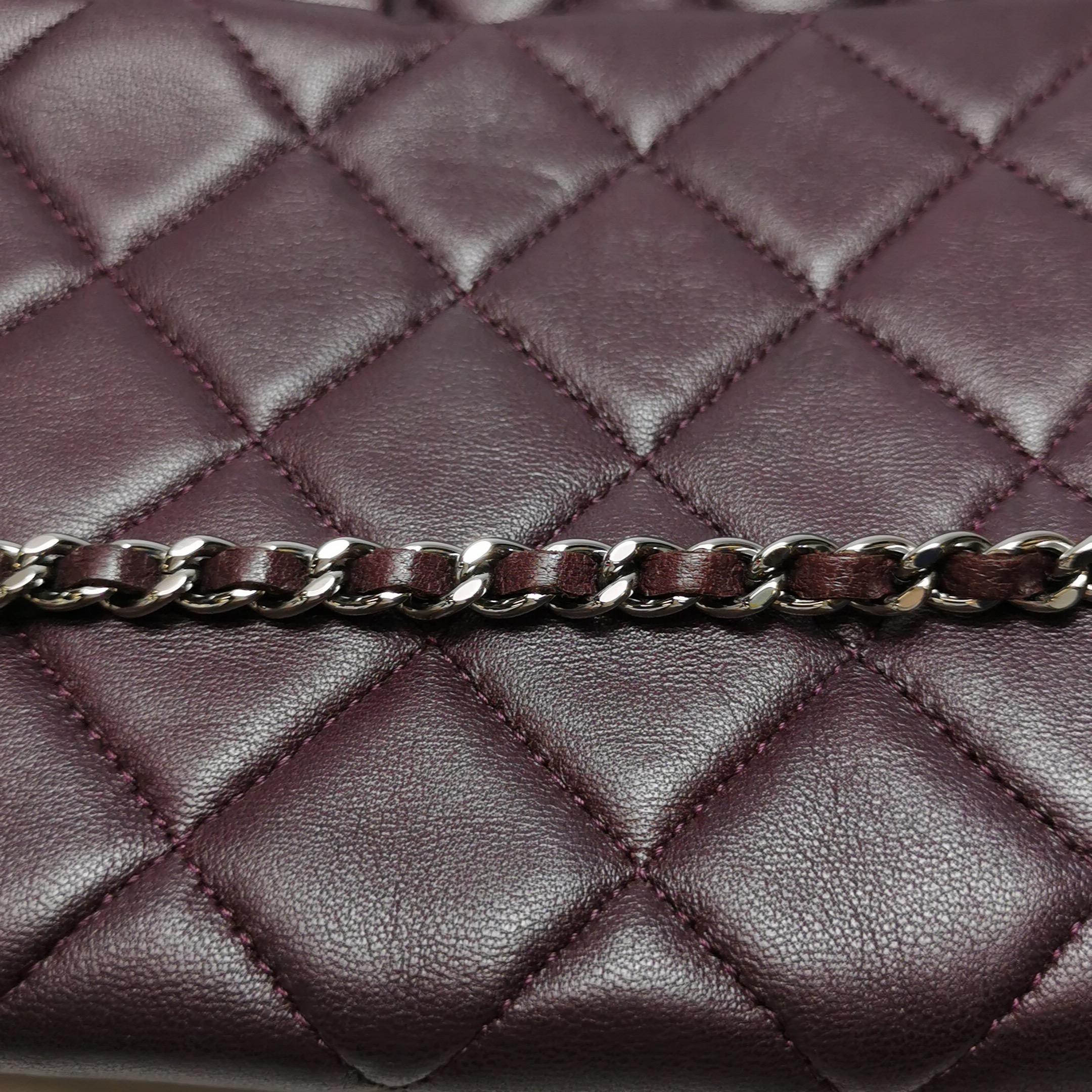 Chanel Envelope Clutch Shoulder Bag Burgundy Wine Lambskin Leather Silver Hardwa For Sale 5