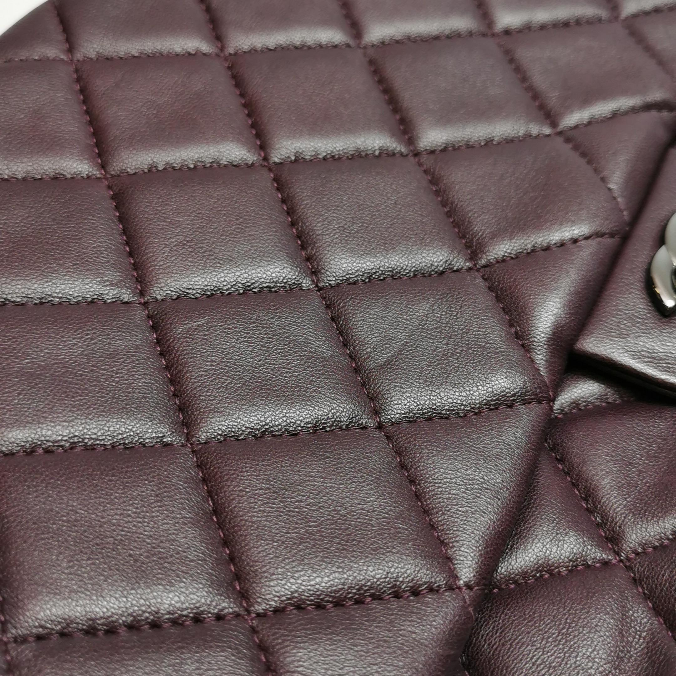 Chanel Envelope Clutch Shoulder Bag Burgundy Wine Lambskin Leather Silver Hardwa For Sale 7
