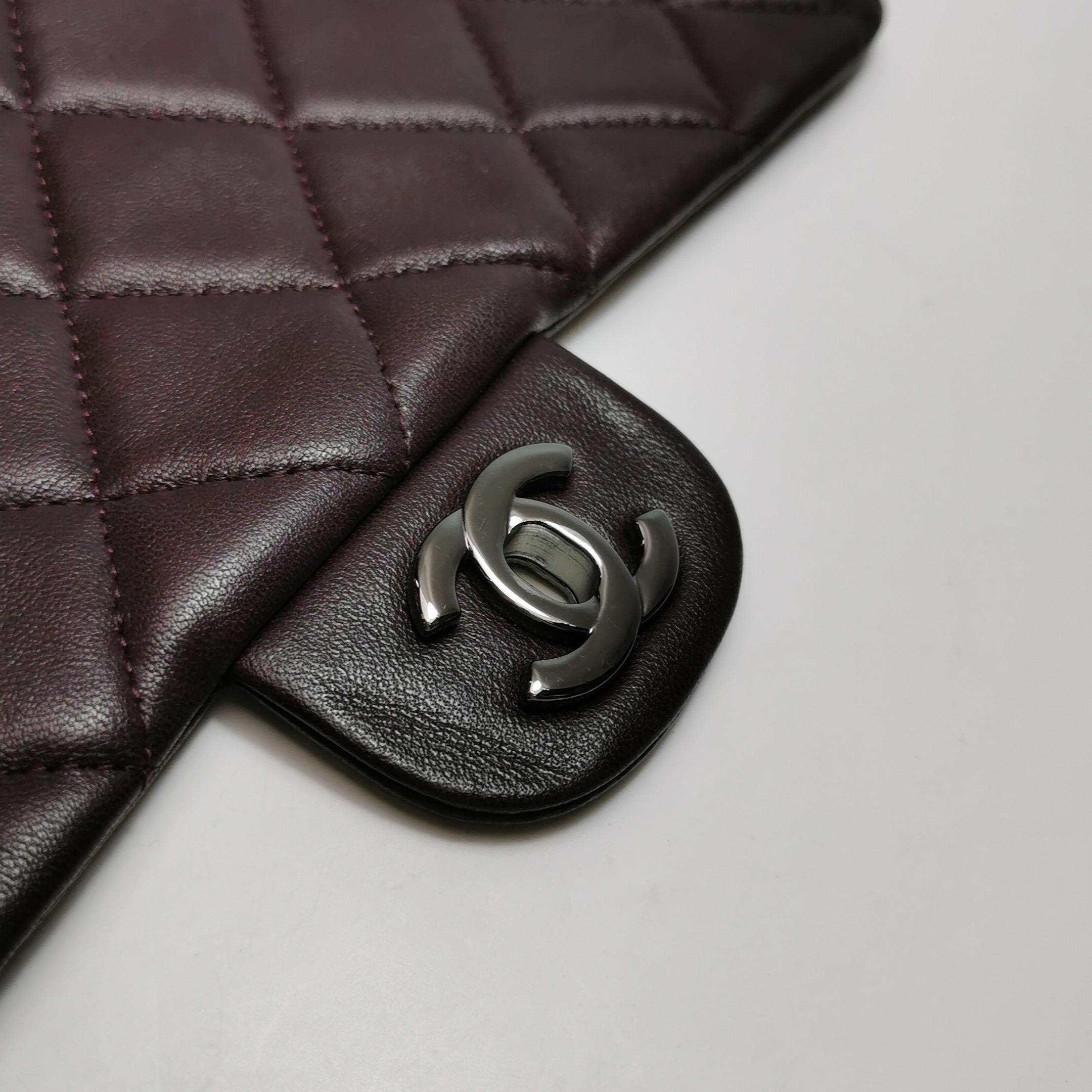 Chanel Envelope Clutch Shoulder Bag Burgundy Wine Lambskin Leather Silver Hardwa For Sale 4