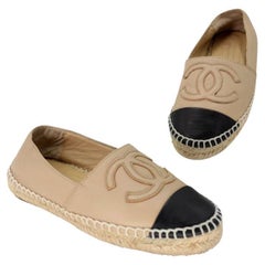 Chanel Espadrille 34 flache Lederschuhe mit Zehenkappe CC-S0224P-0008