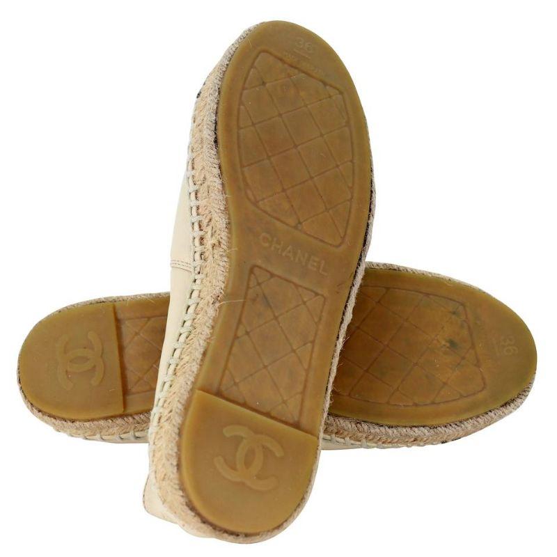 Chanel Espadrille 36 Leather Cap Toe Flats CC-S0225P-0001 In Good Condition For Sale In Downey, CA