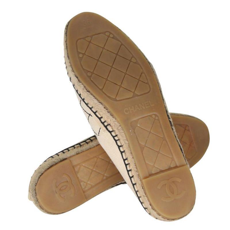 Chanel Espadrille 36 - Chaussures plates matelassées CC-0321N-0076 en toile avec monogramme et diamants Bon état - En vente à Downey, CA