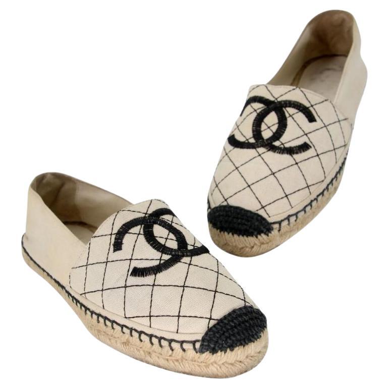 Chanel Espadrille 36 Monogram Canvas Diamond Quilted CC Flats CC-0321N-0076 For Sale