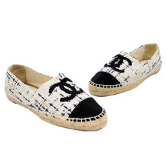 Chanel Espadrille 37 Tweed Leather Cap Toe CC Flats CC-0225N-0048