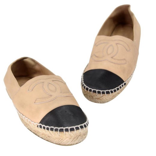 Chanel - Espadrille 37 - Chaussures à bout ouvert CC-0508N-0167 en cuir CC  En vente sur 1stDibs