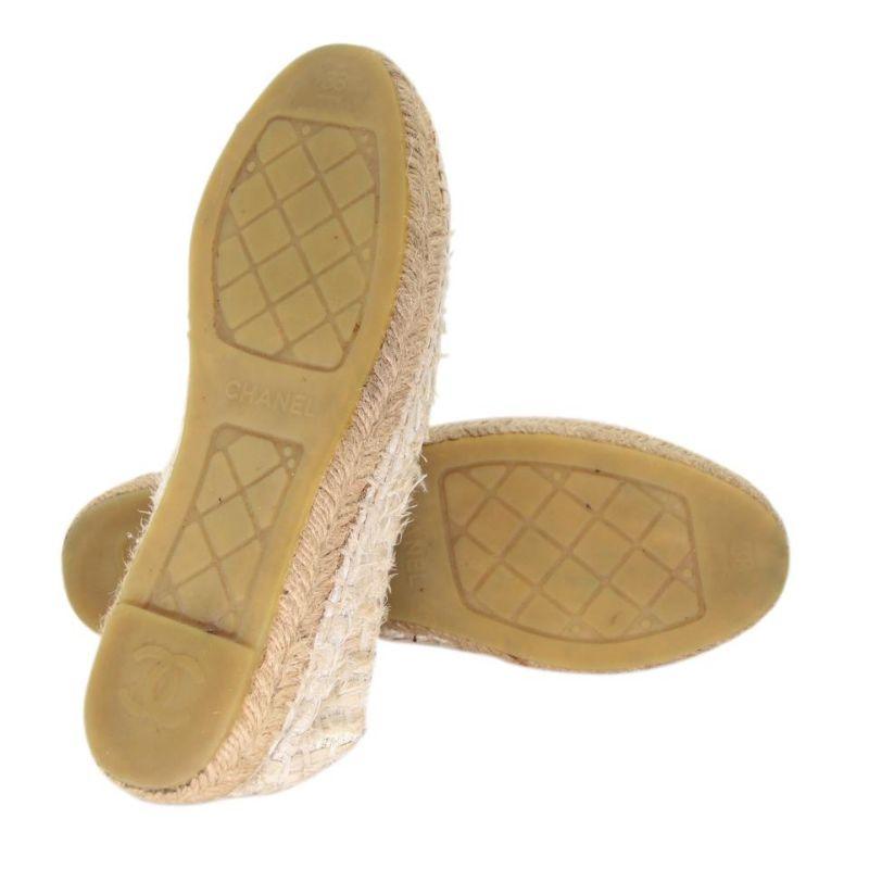 Beige Chanel Espadrille 38 Tweed Patent Leather Cap Toe Flats CC-0502N-0125 For Sale