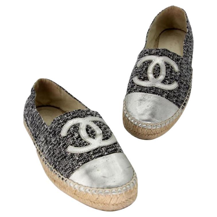 Chanel Espadrille 39 Tweed Canvas Leather CC Cap-Toe Flats CC-0402N-0100 For Sale
