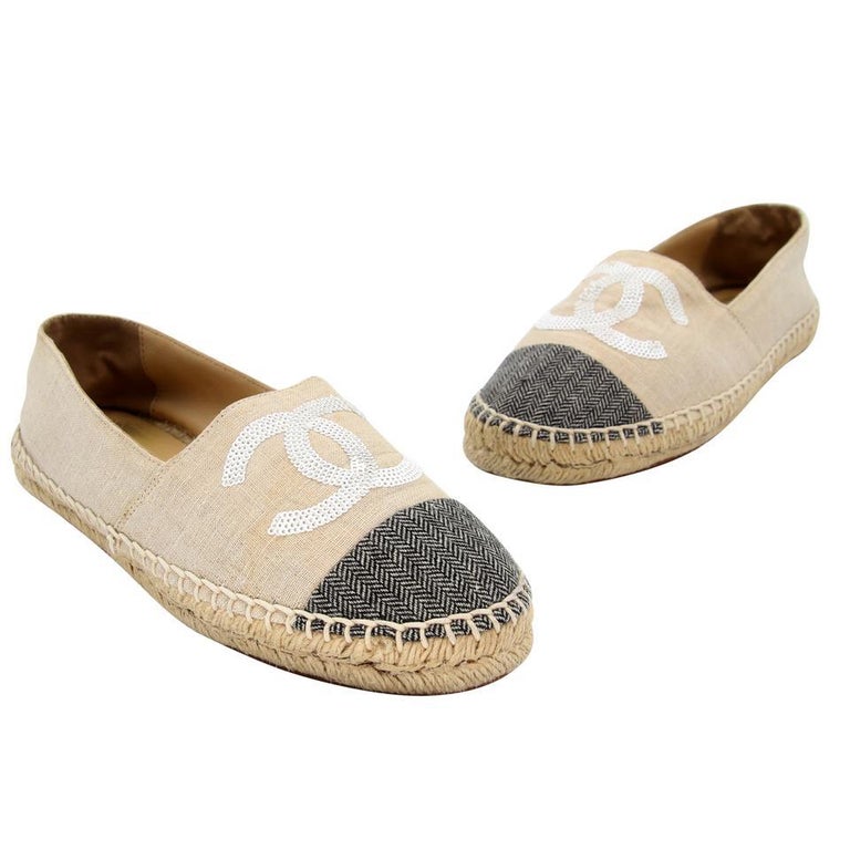 Chanel Espadrille 41 Leather Glitter Fabric Cc Cap Toe Flats CC-0505N-0159  For Sale at 1stDibs