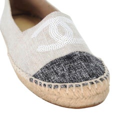 Ballerines Chanel Espadrille 38 à bouts ouverts CC en tissu pailleté CC-0717N-0001