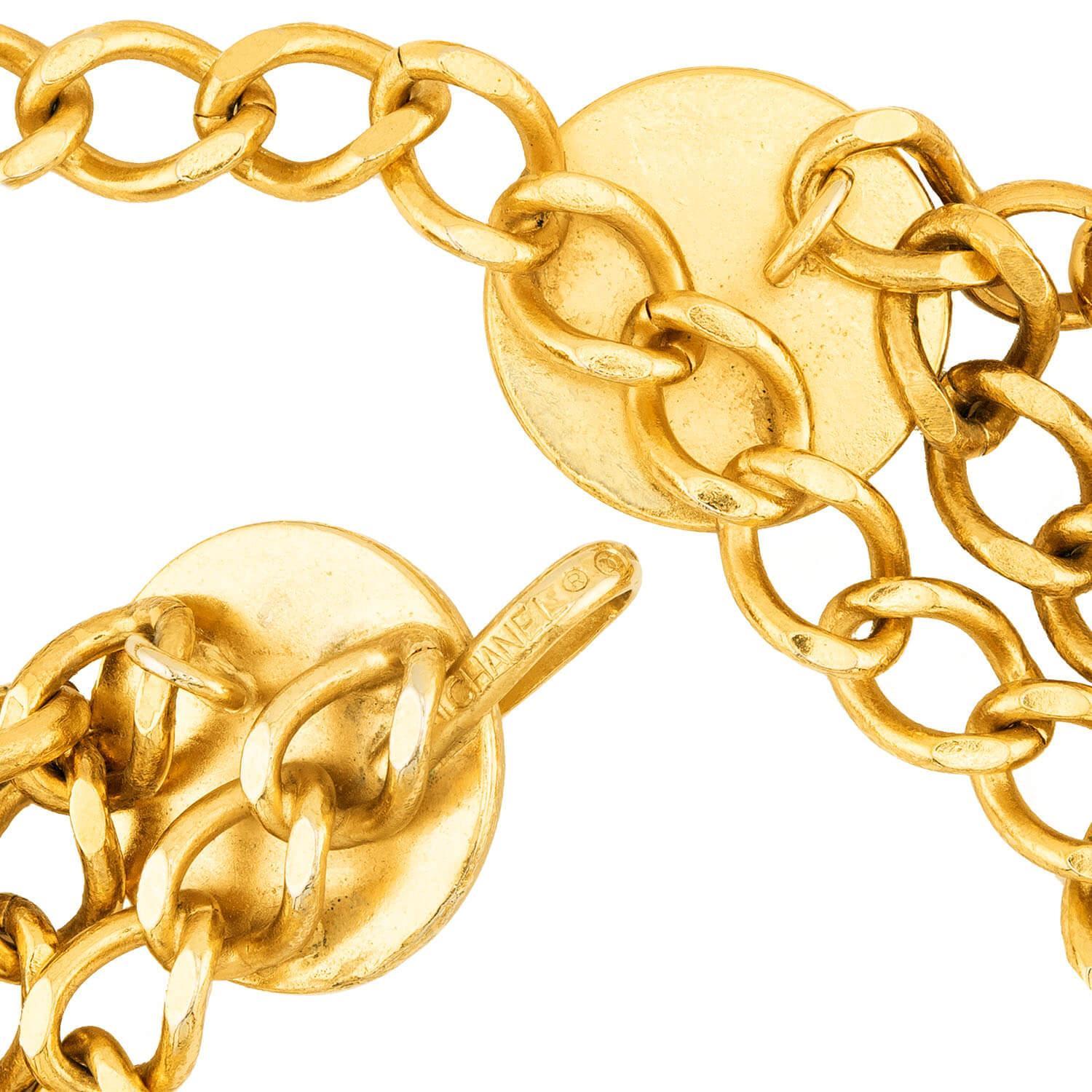 Cintura a catena Chanel Estate con placca d'oro e argento massiccio in vendita 1