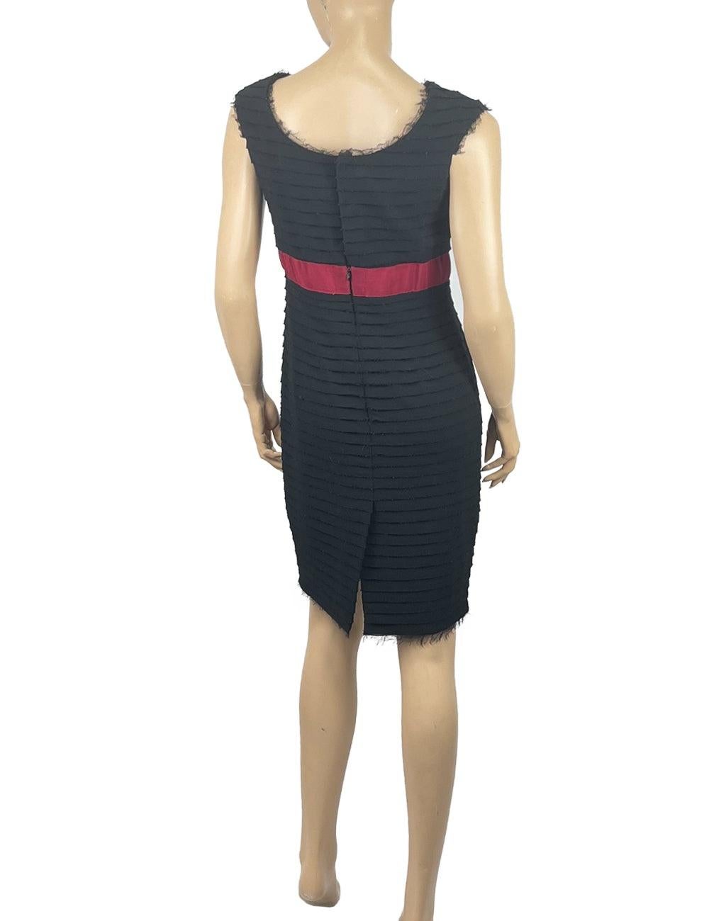 Chanel EU 38 Black Cap Sleeve Cocktail Tiered Bow Sheath Wool Dress In Good Condition For Sale In Amman, JO