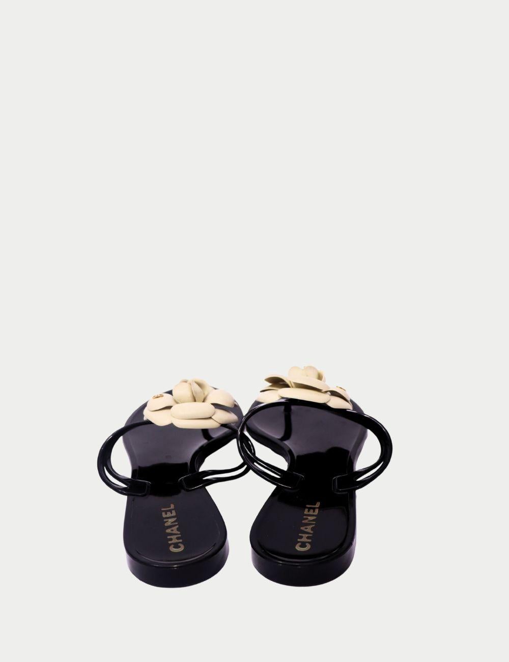 Black Chanel - EU 40 For Sale