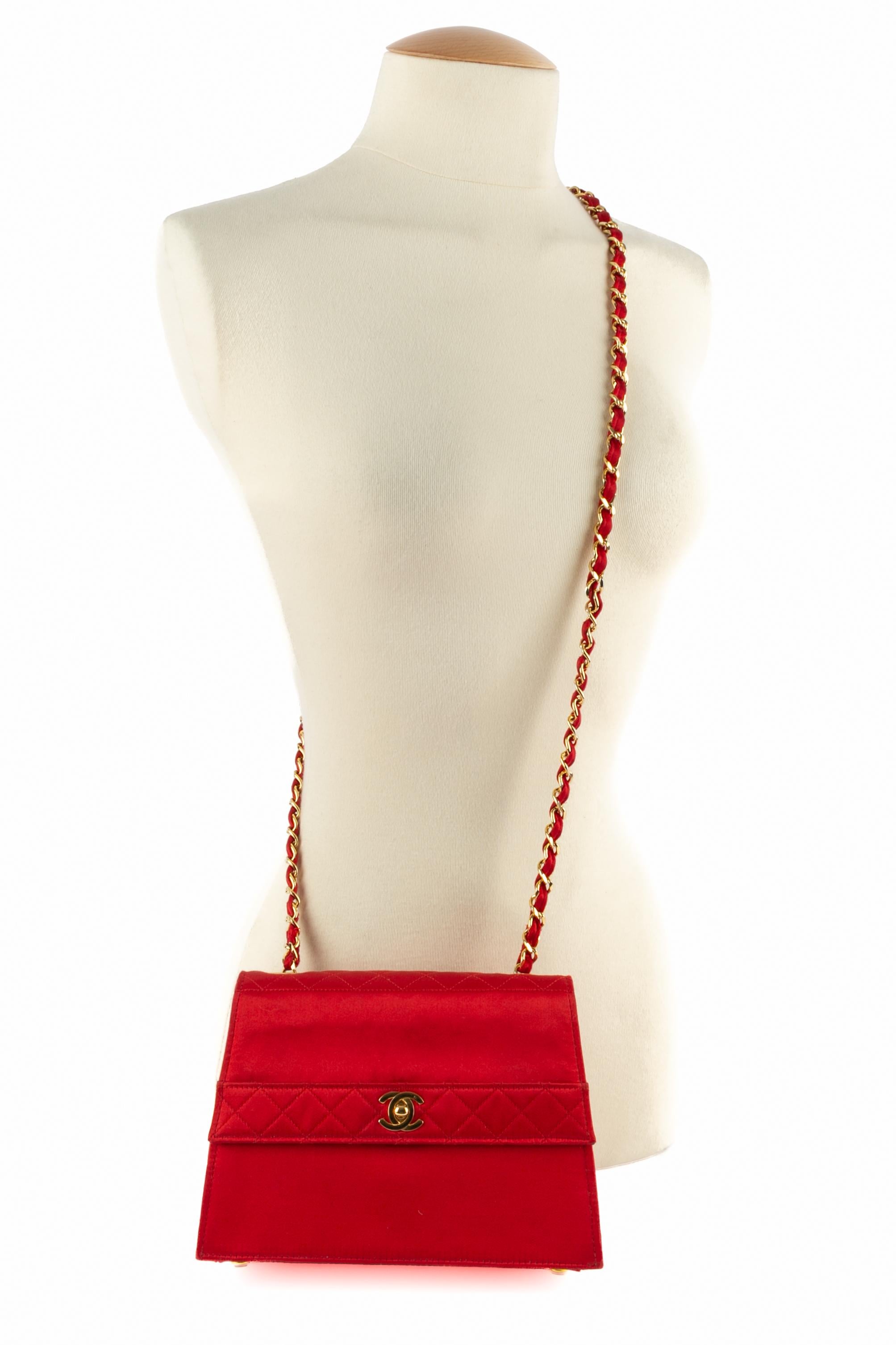 Bolso de noche Chanel 1991 en venta 9