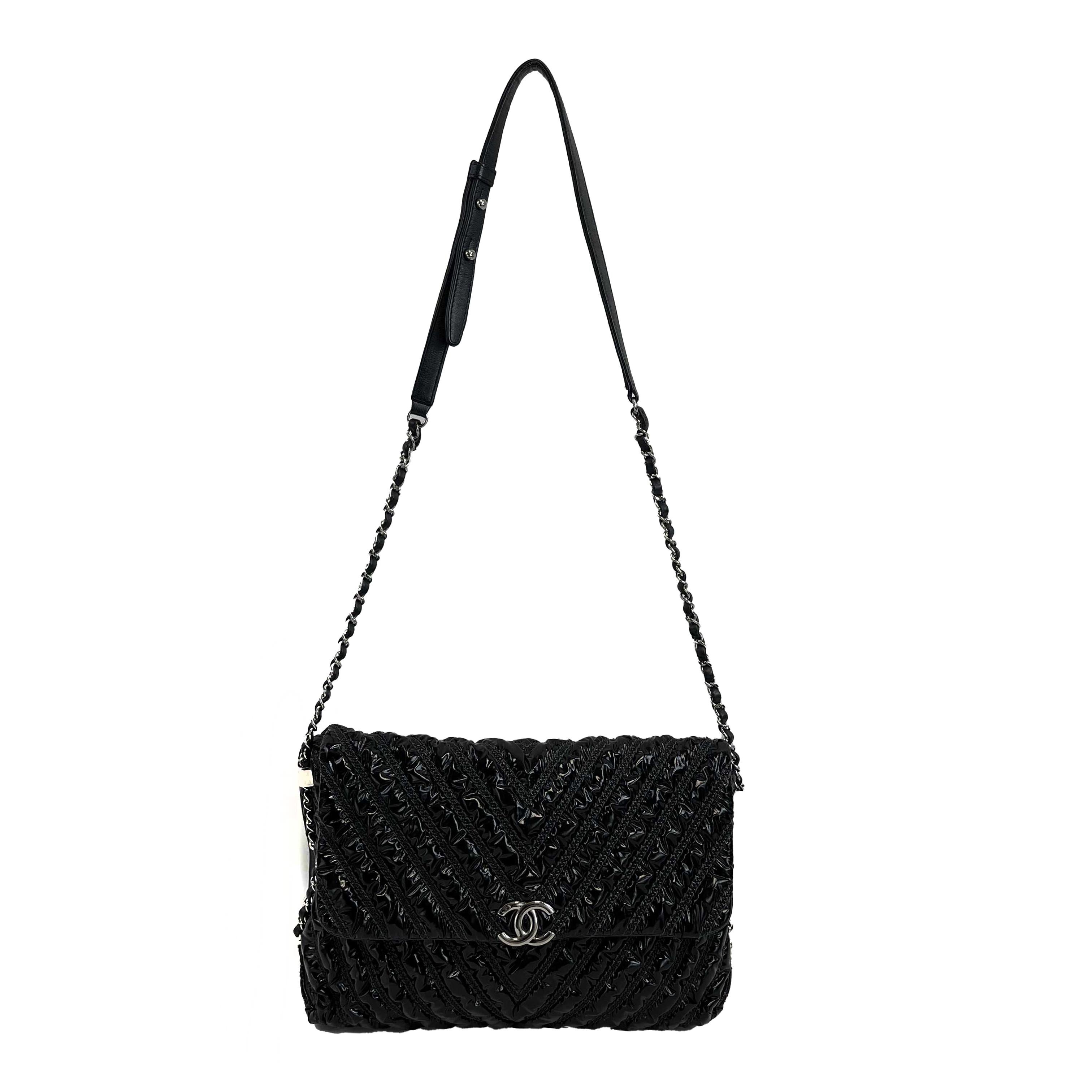 Chanel - Excellent - Maxi Chevron Space Suit Flap Black Shoulder Bag 9