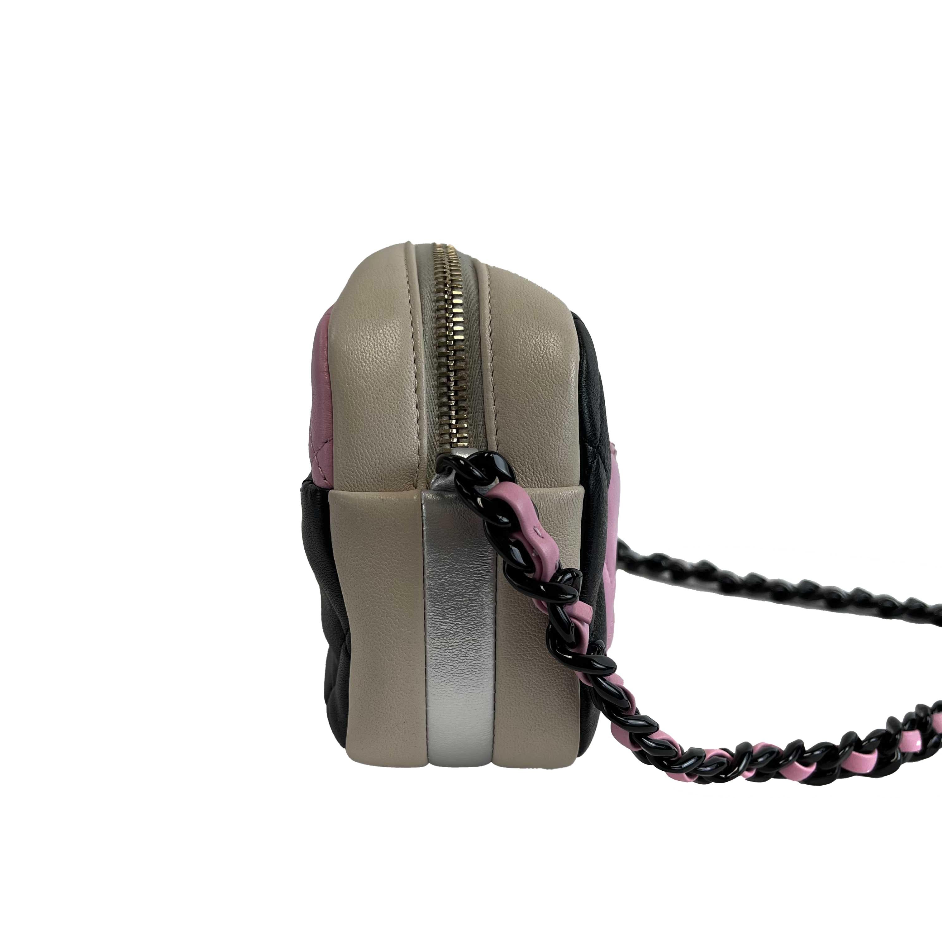 Chanel - Excellent - Mini Camera Case 23P - CC Color Block Crossbody 11