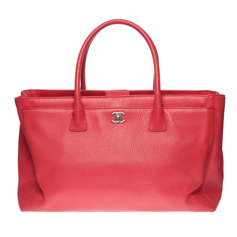 Chanel Executive Tote bag with shoulder strap in coral pink grained  leather, SHW