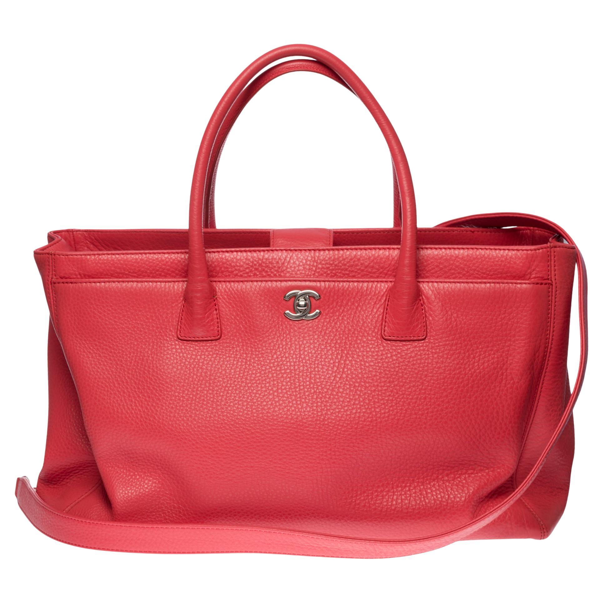 Chanel Executive Tote bag with shoulder strap in coral pink