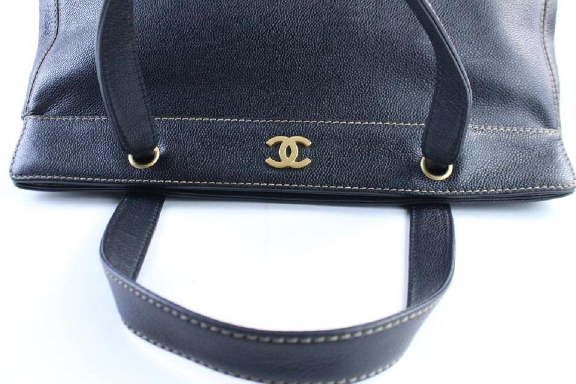 Chanel Executive Tote mit Riemen 1cr0320 Schwarze Umhängetasche aus Kaviarleder im Angebot 2