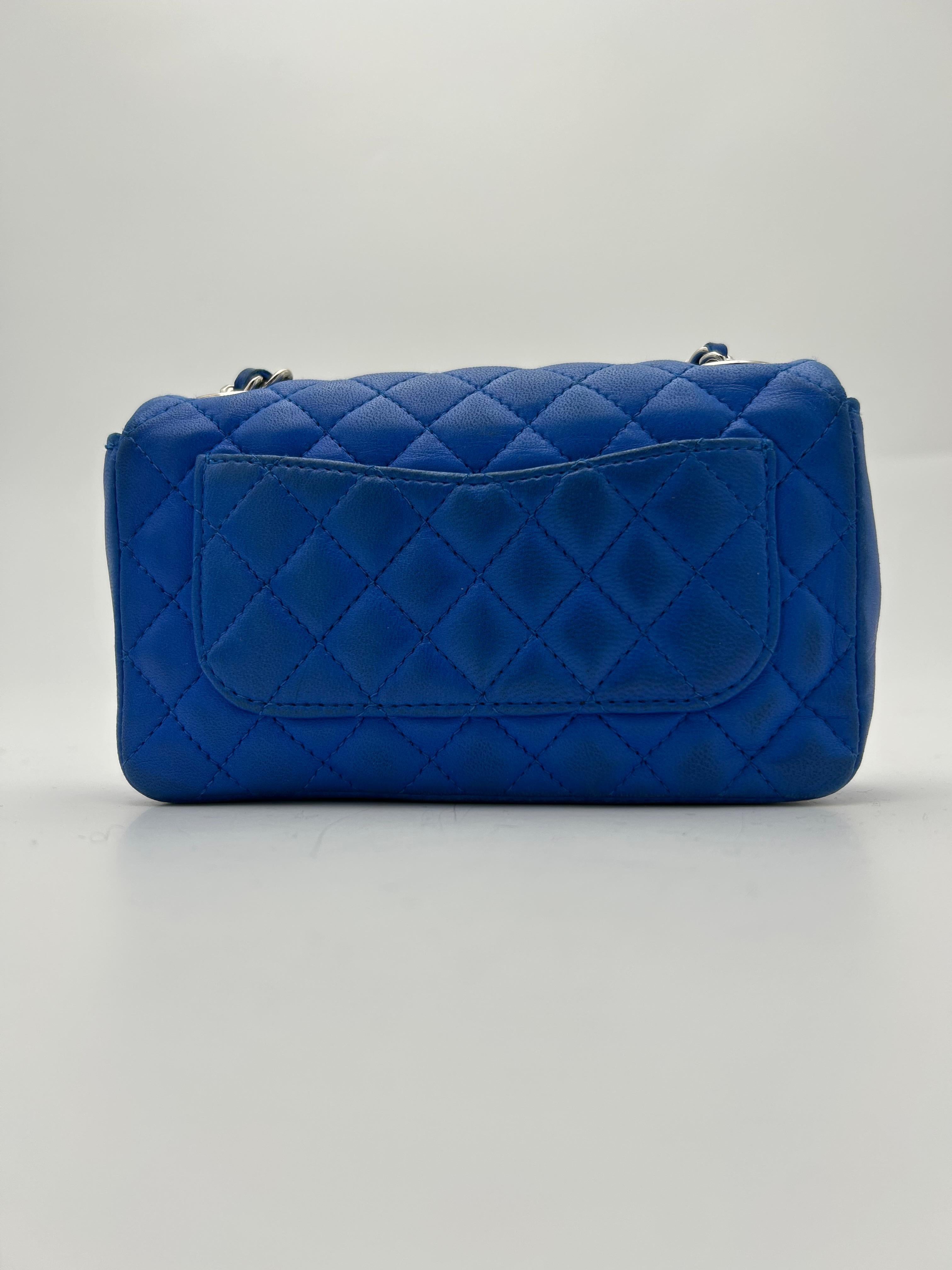 Borsa Chanel Extra Mini Blu Reale Classica in vendita 9