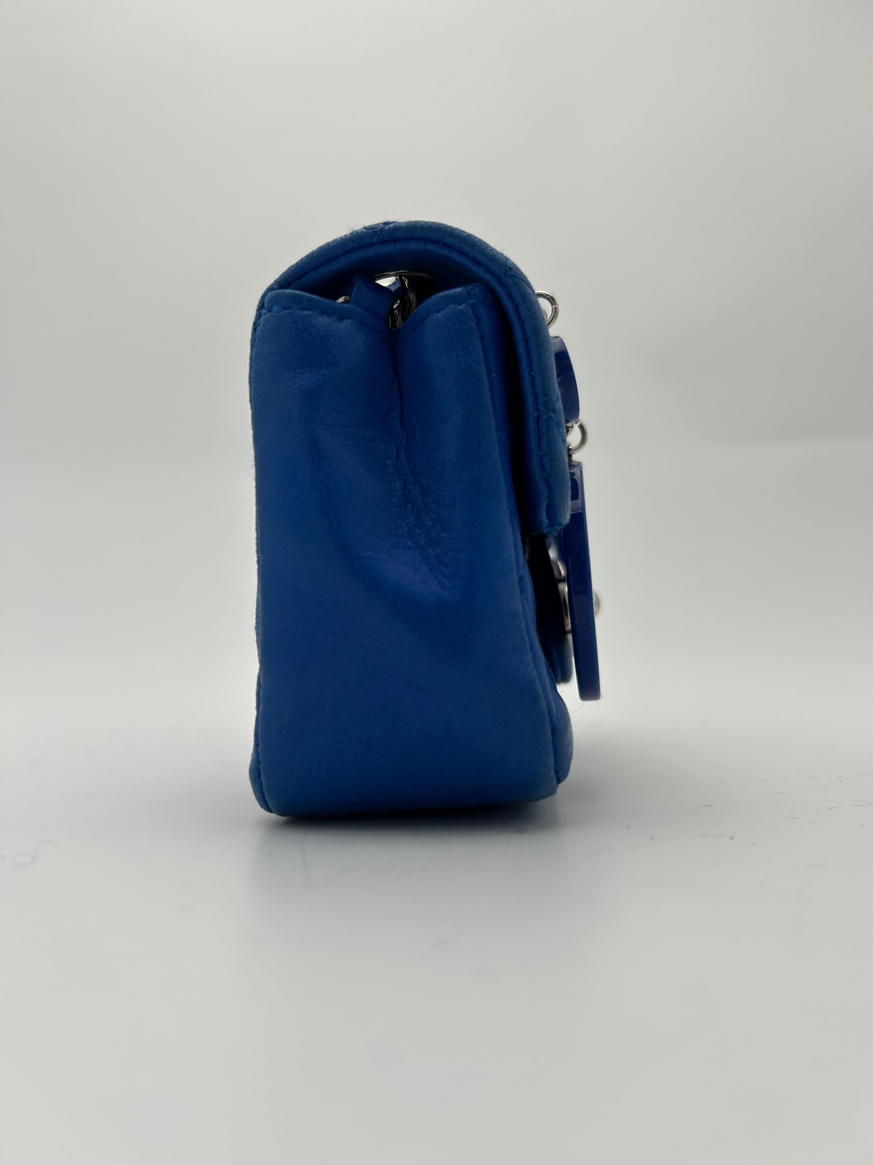 Borsa Chanel Extra Mini Blu Reale Classica in vendita 11