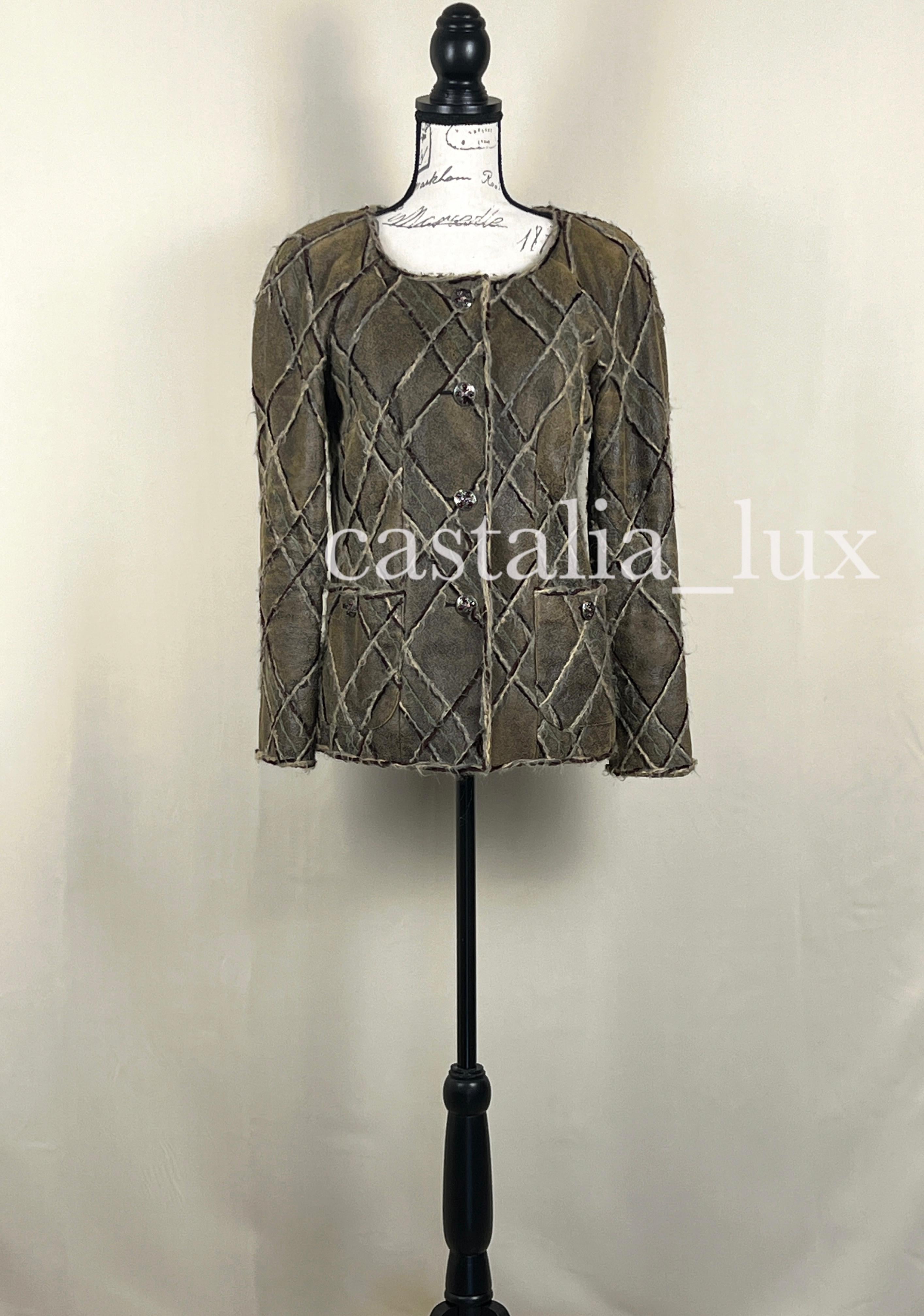 Chanel Extra Rare Paris / Edinburgh Quilted Runway Jacket 4