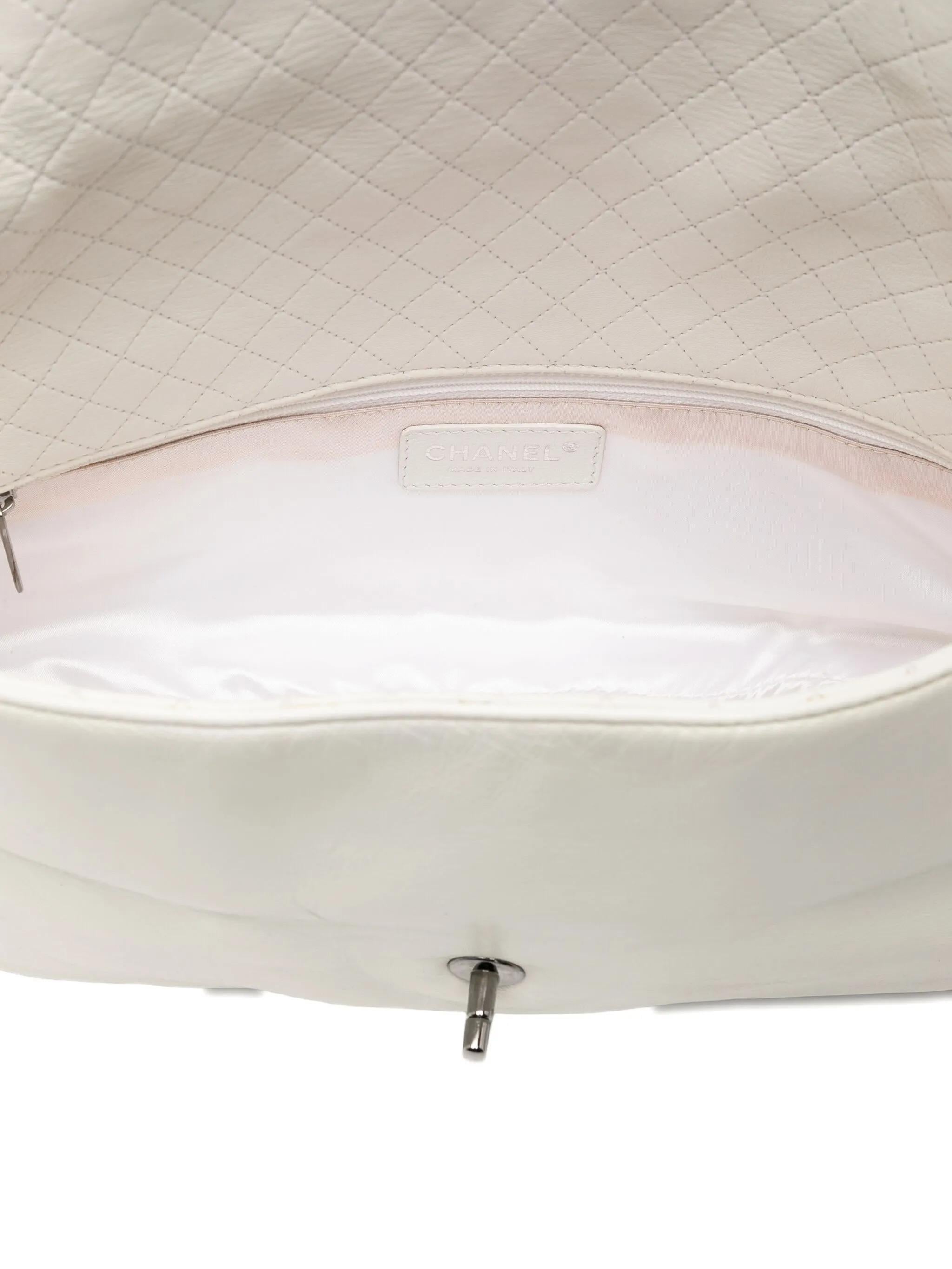 Chanel Extra Thick Large Oversized Soft and Chain Classic Flap Bag White en vente 1