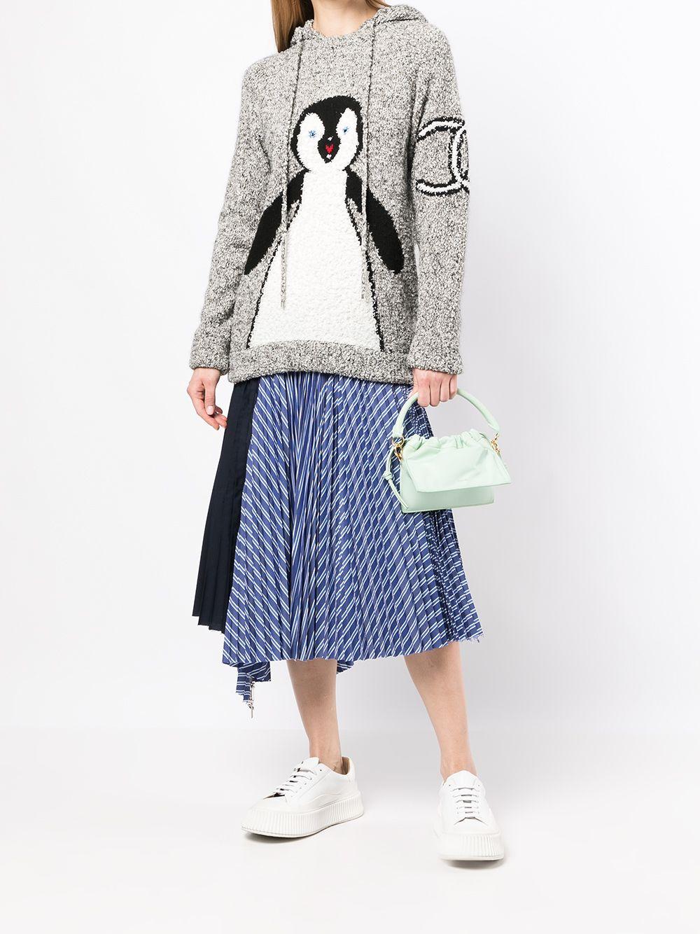 CHANEL Extrem seltener CC Logo Pinguin Boucle Hoodie für Damen oder Herren im Angebot