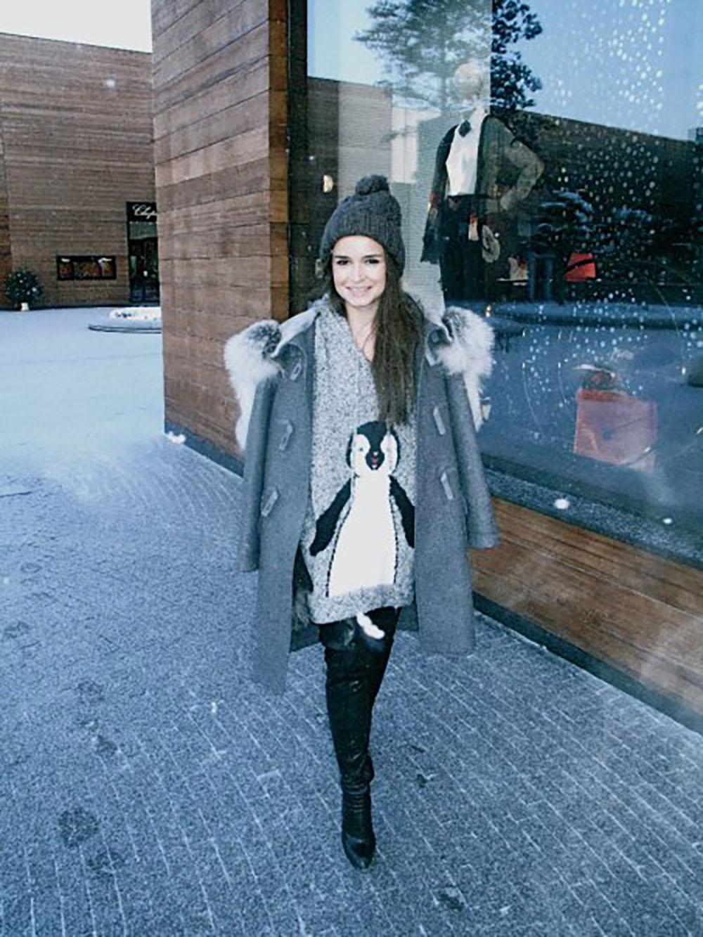 CHANEL Extrem seltener CC Logo Pinguin Boucle Hoodie im Angebot 2