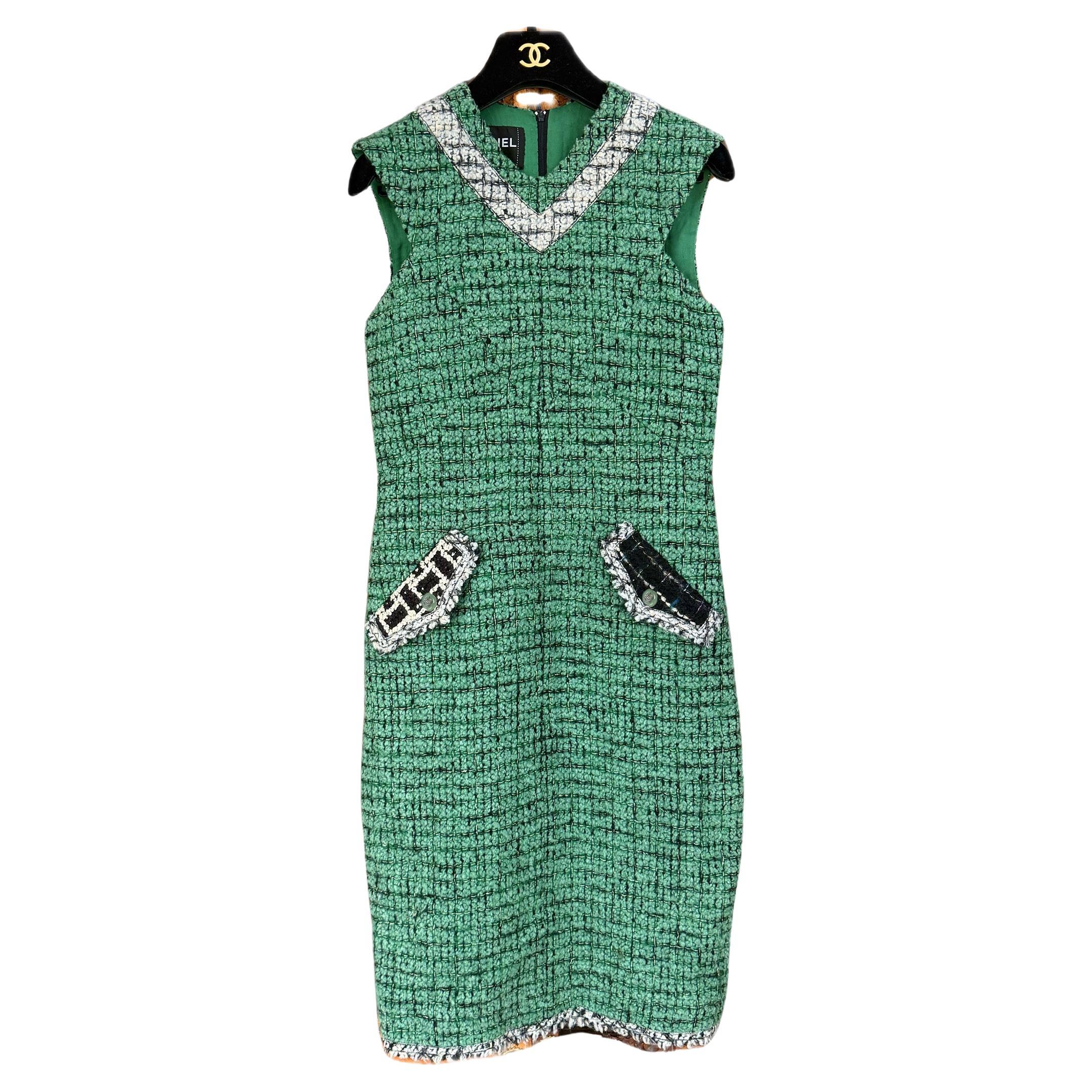 CHANEL Extremely Rare Collectible Green Tweed Dress 34 FR