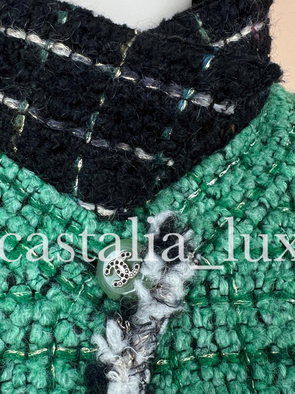 Chanel Extremely Rare Emerald Green Lesage Tweed Jacket 8