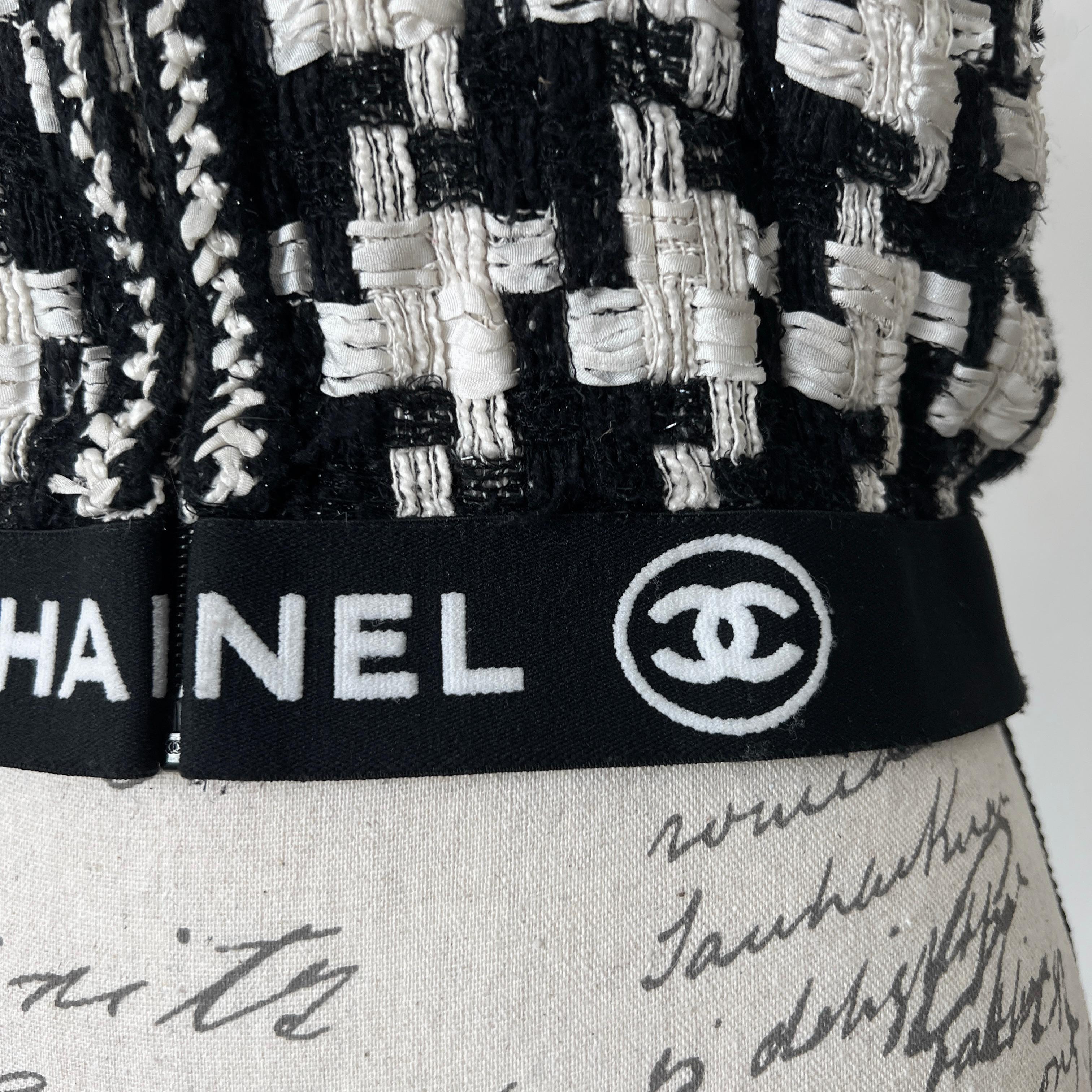 Chanel Extremely Rare Logo Band Ribbon Tweed Jacket For Sale 6