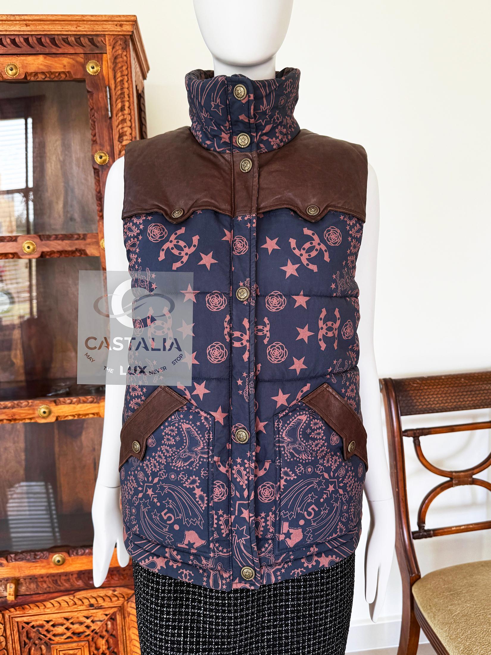 Chanel Extremely Rare Paris / Dallas CC Logo Stars Vest 34 FR For Sale 3