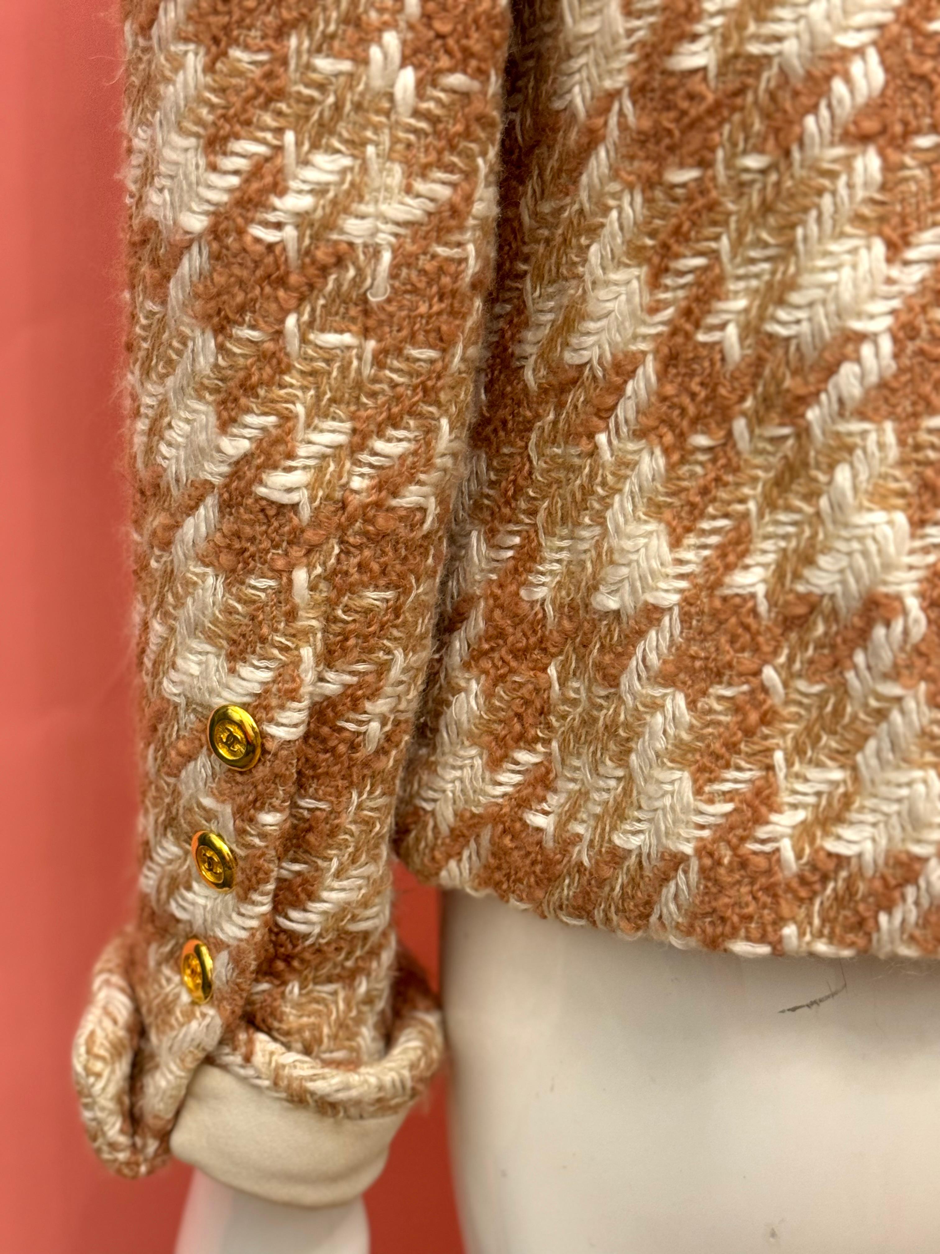 Chanel F/W 1989 runway tweed jacket For Sale 8