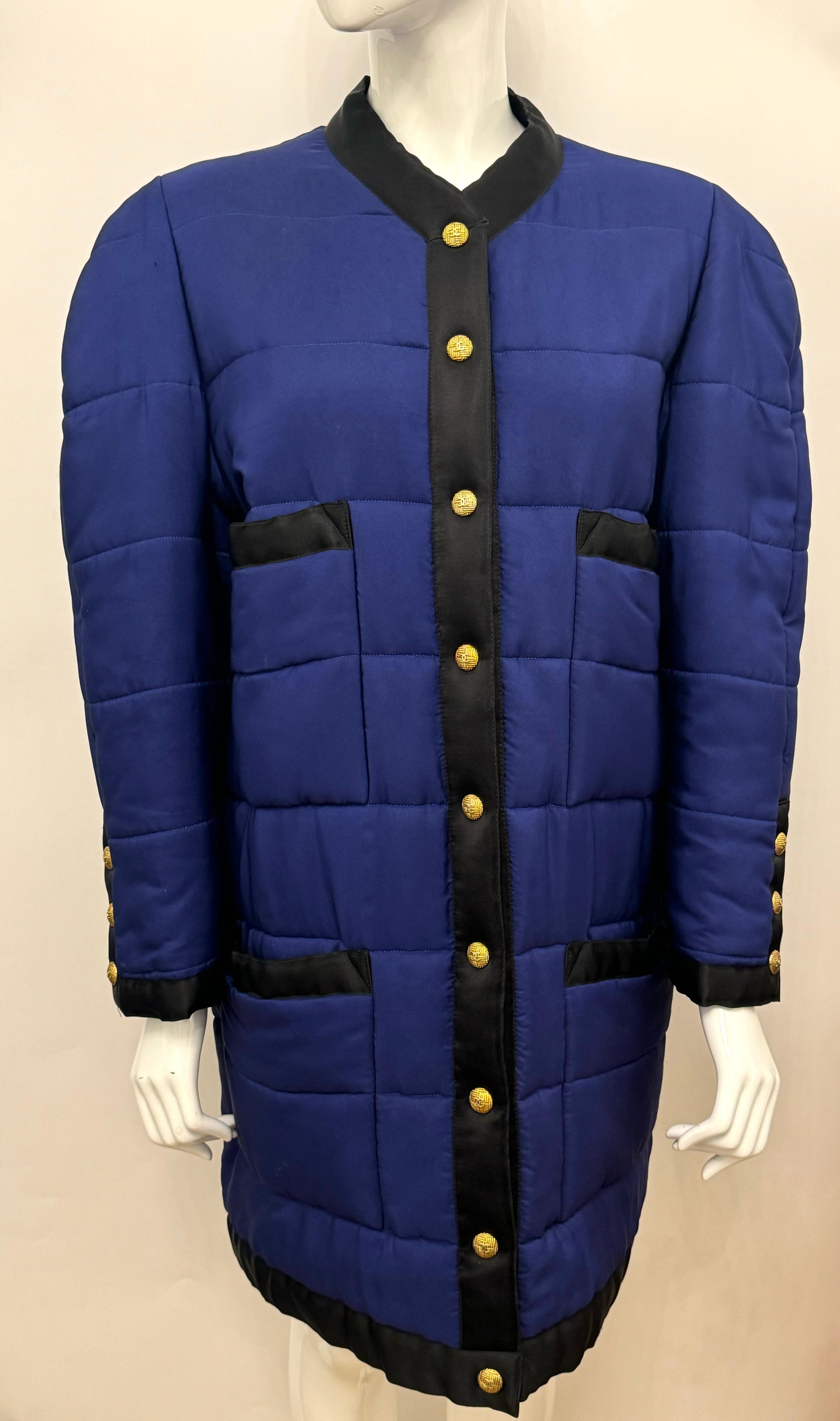 Giacca a sbuffo in seta Chanel A/I 1990 by Karl Lagerfeld In condizioni ottime in vendita a PARIS, FR
