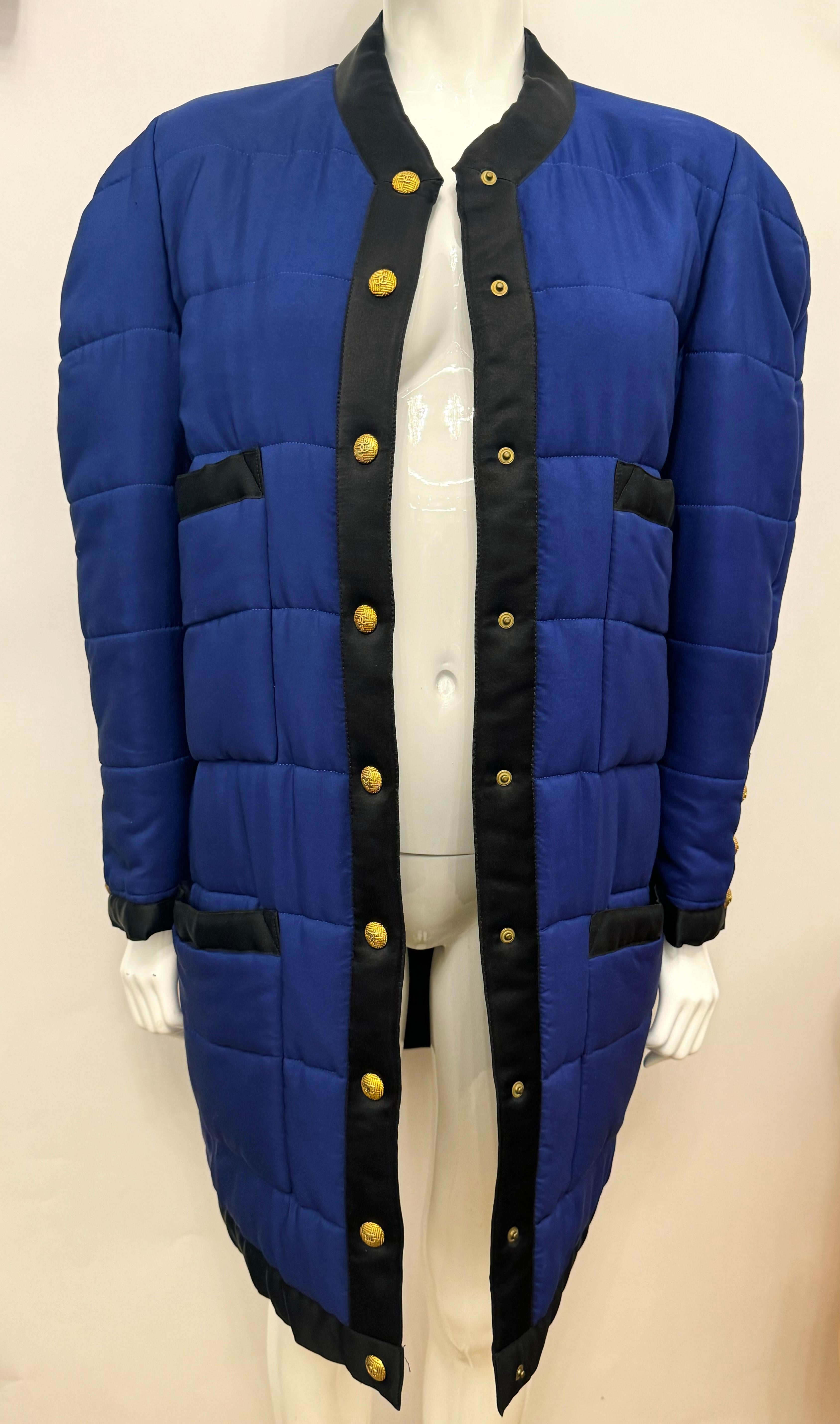 Giacca a sbuffo in seta Chanel A/I 1990 by Karl Lagerfeld in vendita 4