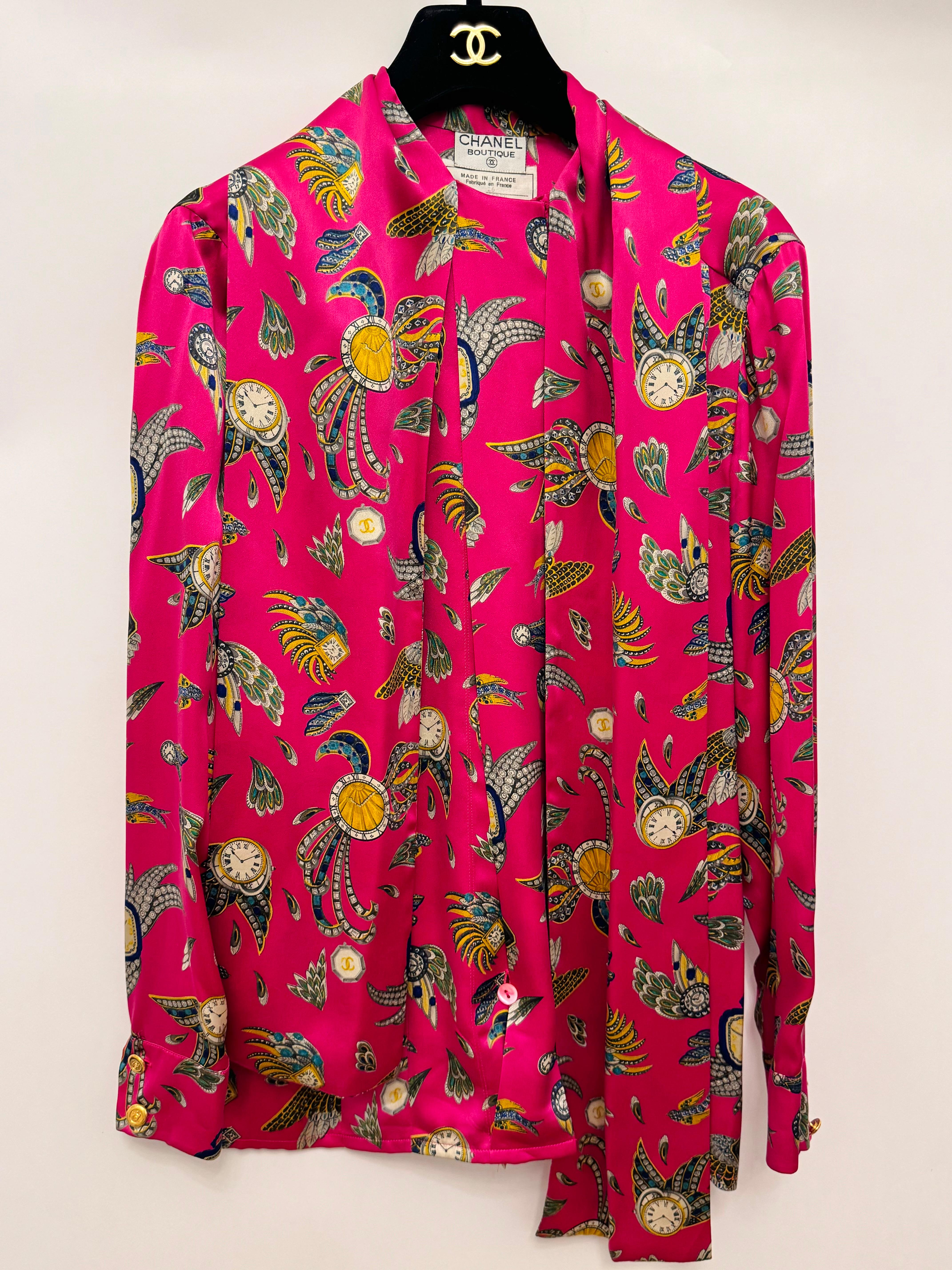 Chanel F/W 1991 Hip-Hop-Kollektion Laufstegbluse aus rosa Seide von Karl Lagerfeld im Angebot 7