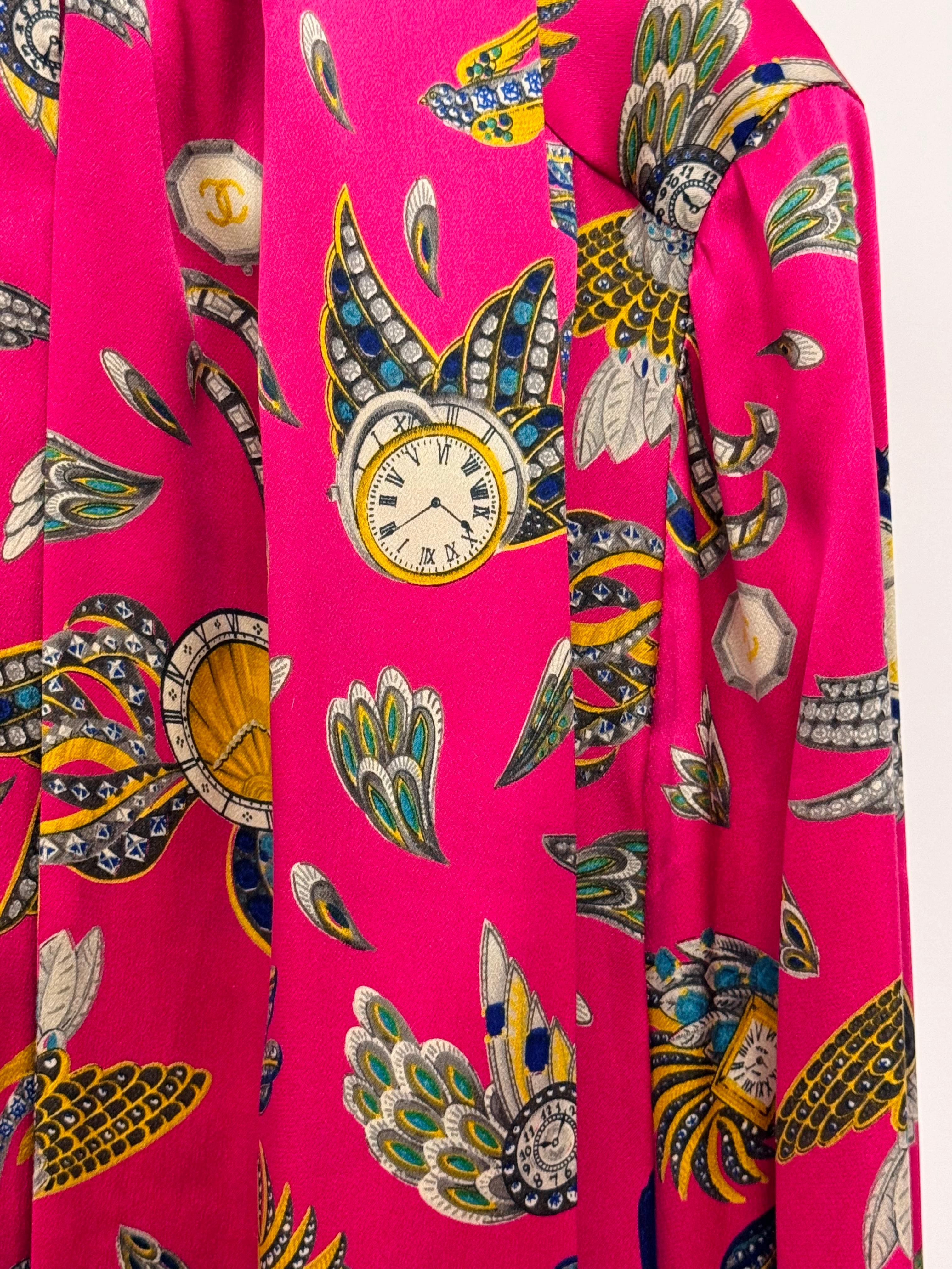 Chanel F/W 1991 Hip-Hop-Kollektion Laufstegbluse aus rosa Seide von Karl Lagerfeld im Angebot 8