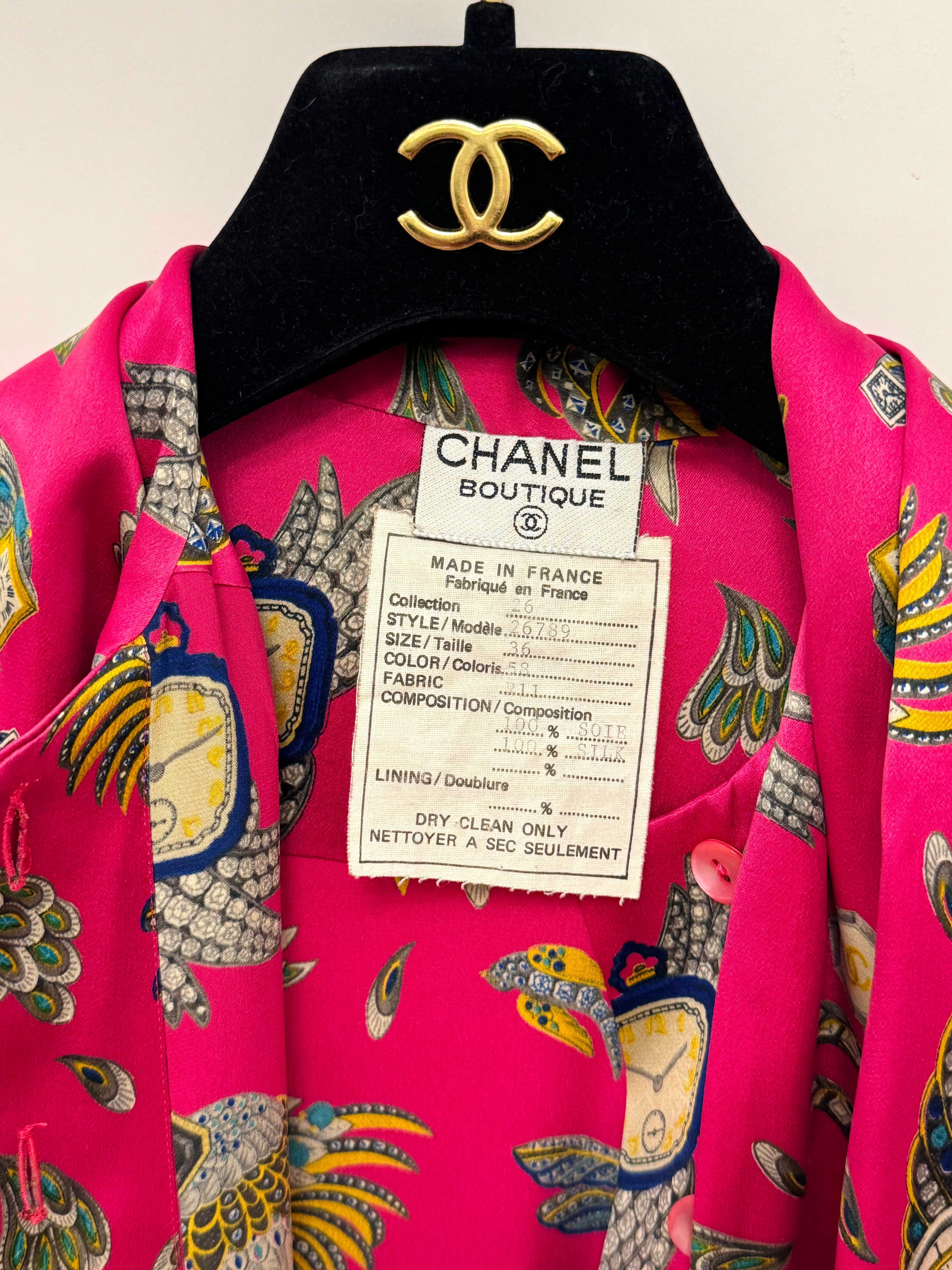 Chanel F/W 1991 Hip-Hop-Kollektion Laufstegbluse aus rosa Seide von Karl Lagerfeld (Pink) im Angebot