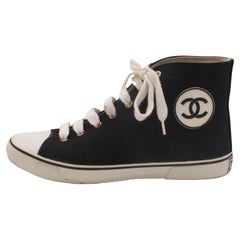 Chanel F/W 1995 CC Logo Canvas Basketball Sneakers