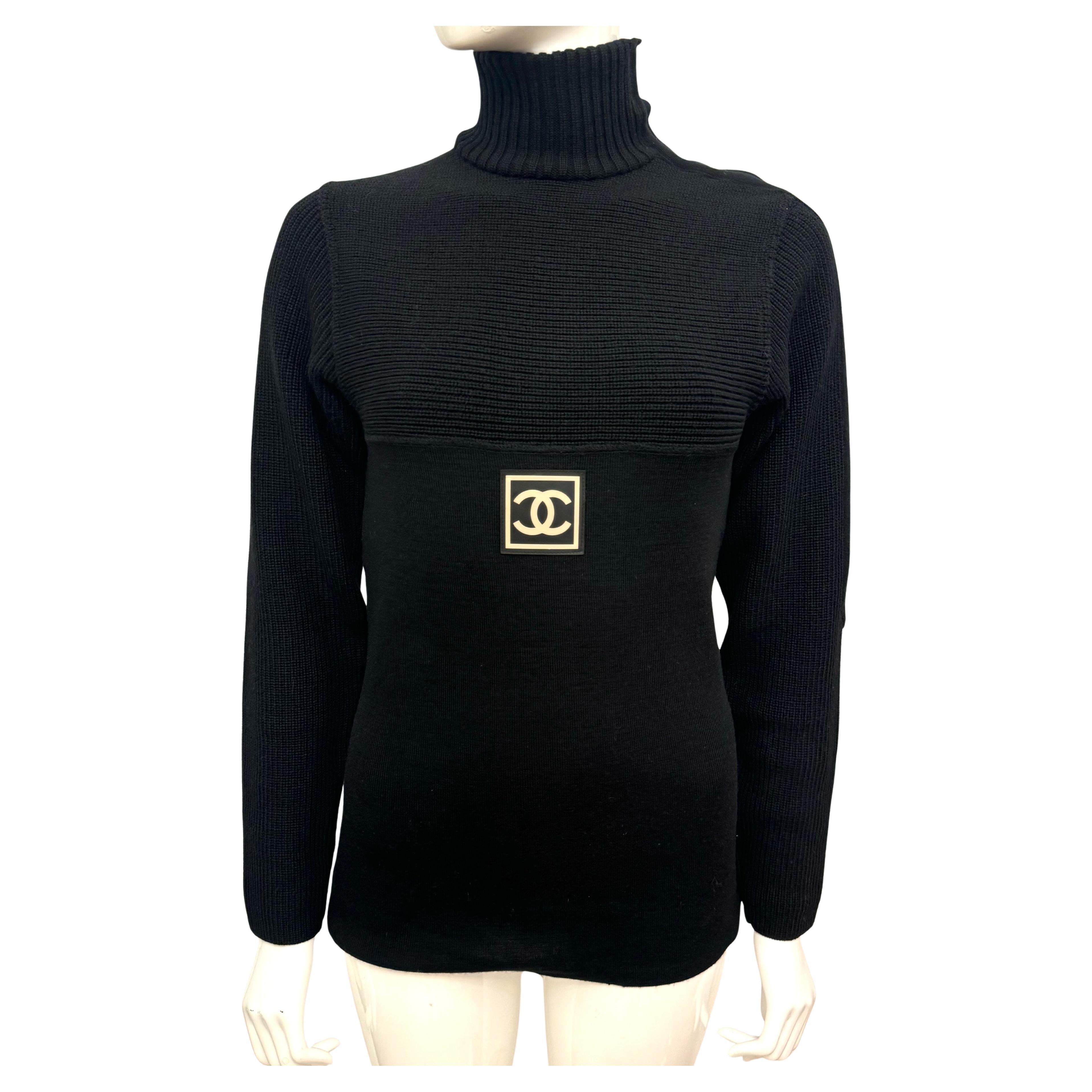 Chanel F/W 2002 Sportline collection pull noir en laine logo en vente