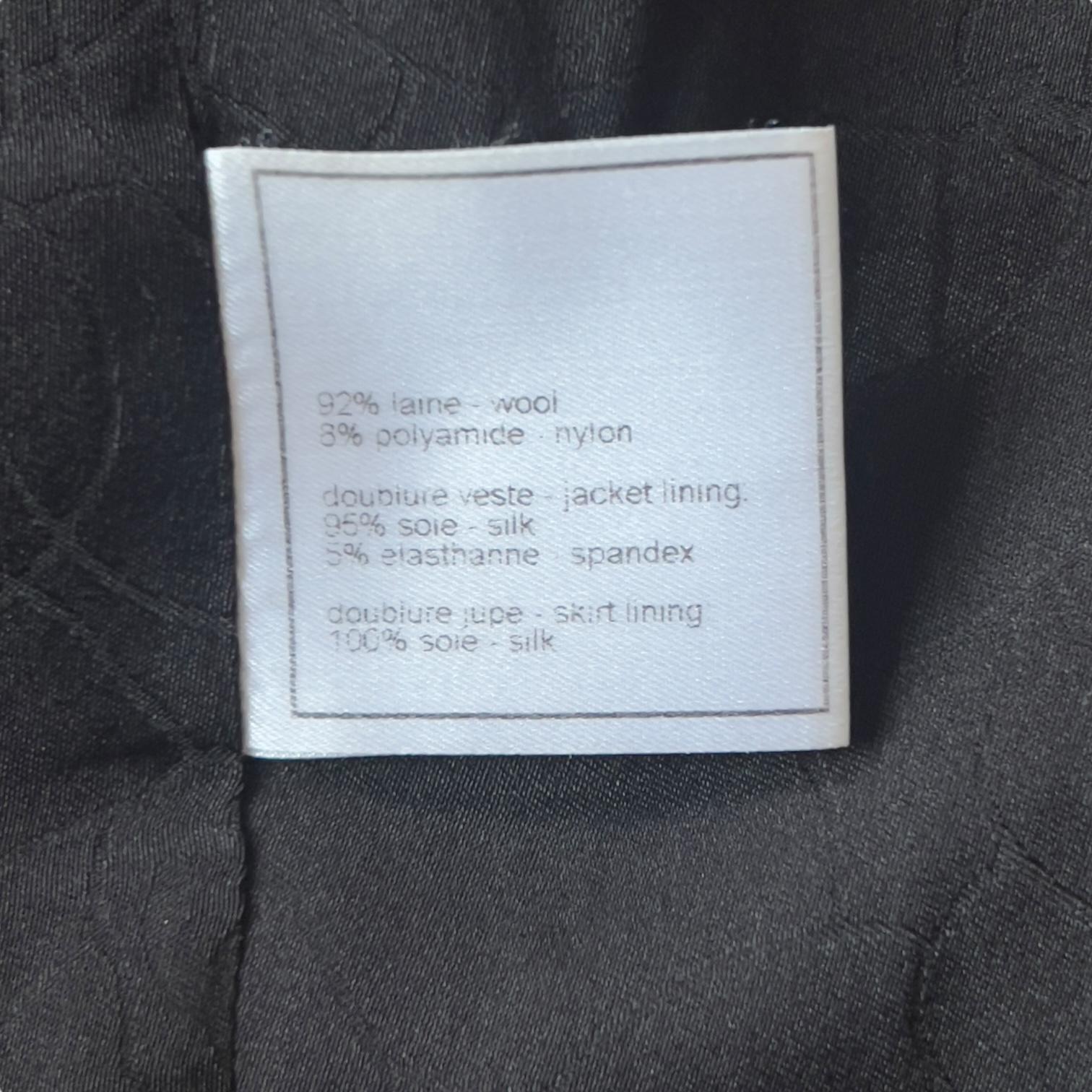 Chanel F/W 2003 Veste en laine noire avec boutons-pression Pour femmes en vente