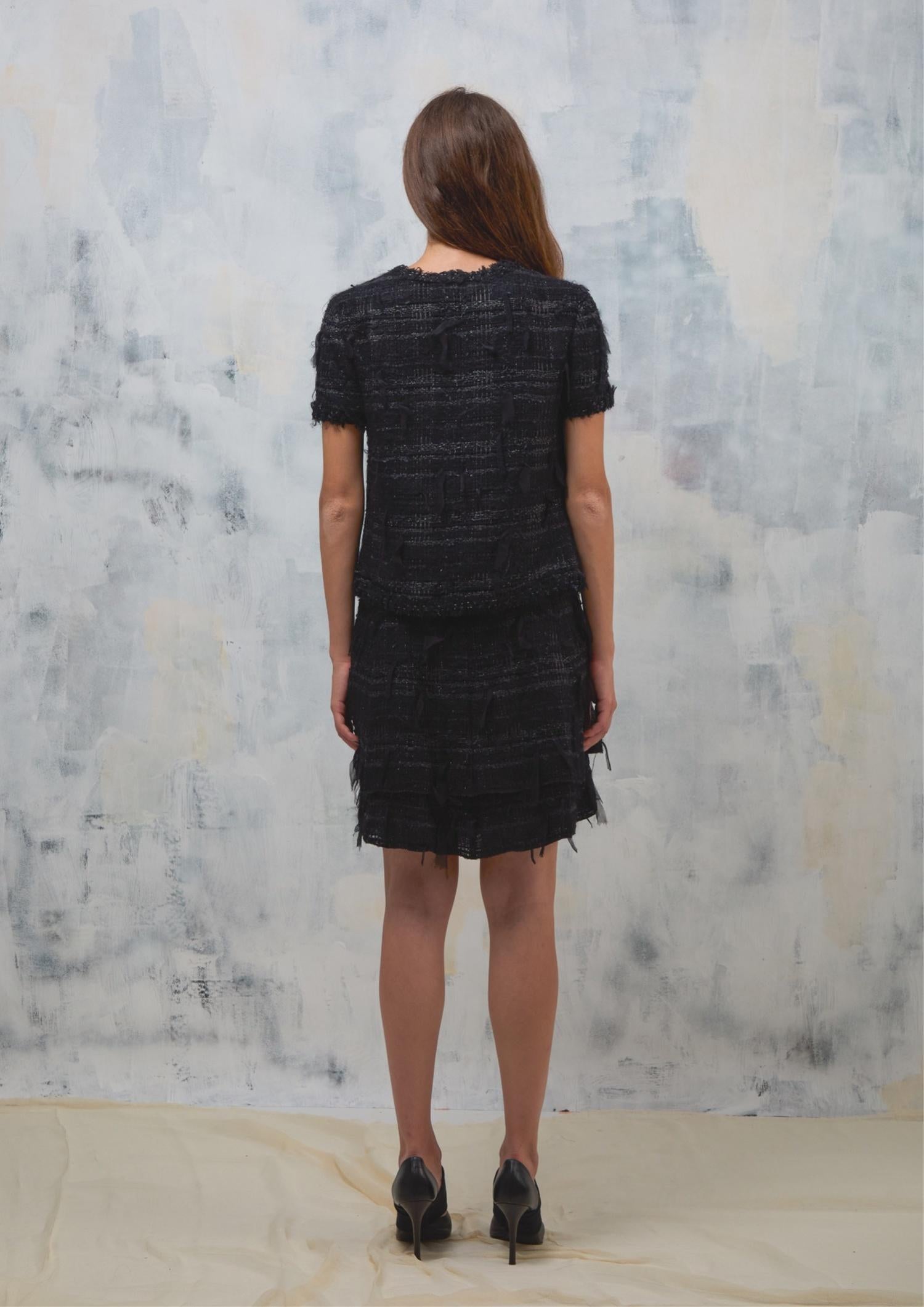 Chanel F/W 2005 Traje de Falda de Pasarela Negro en venta