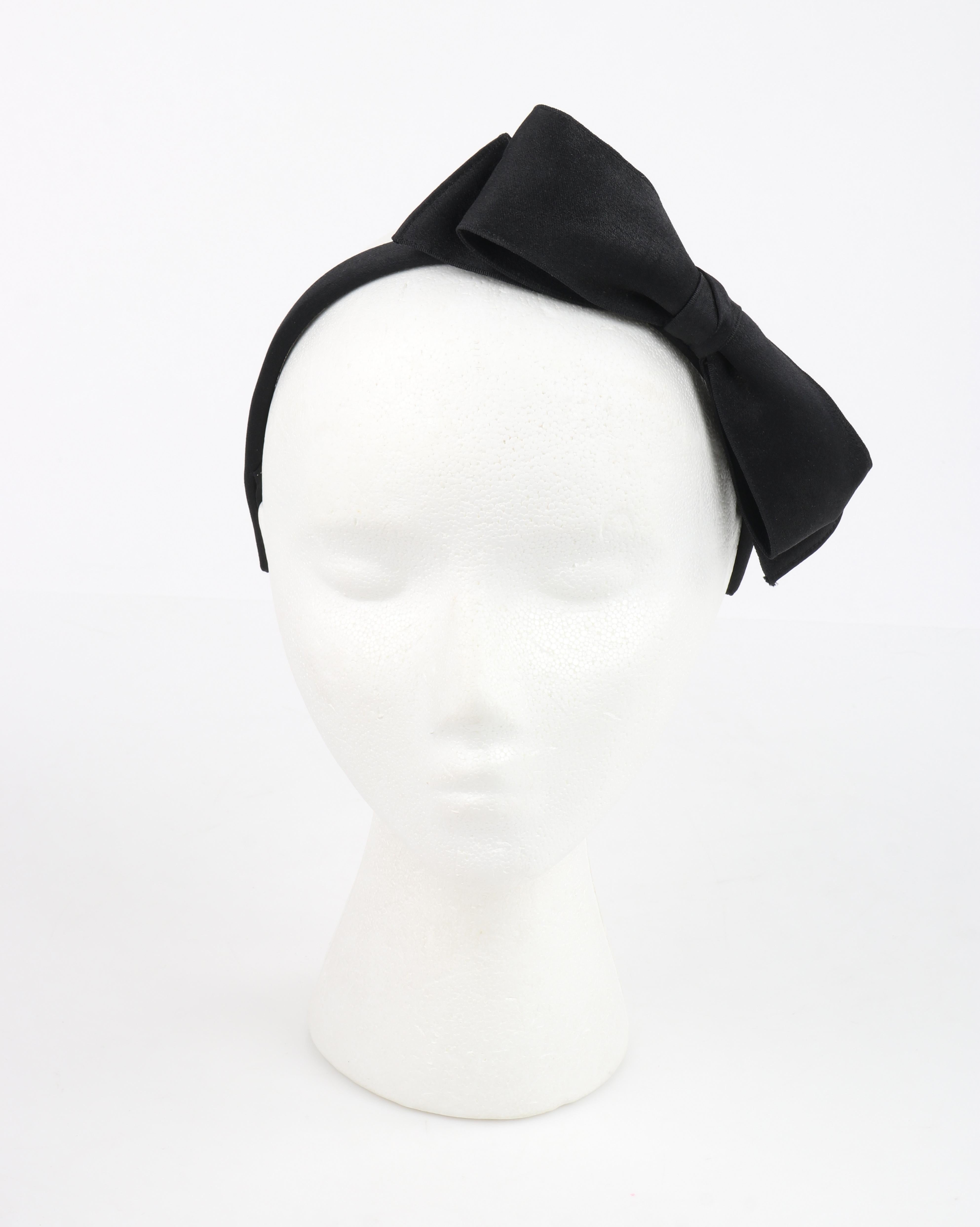 CHANEL F/W 2006 Black Satin Large Asymmetrical Classic Bow Headband Headpiece In Good Condition In Thiensville, WI