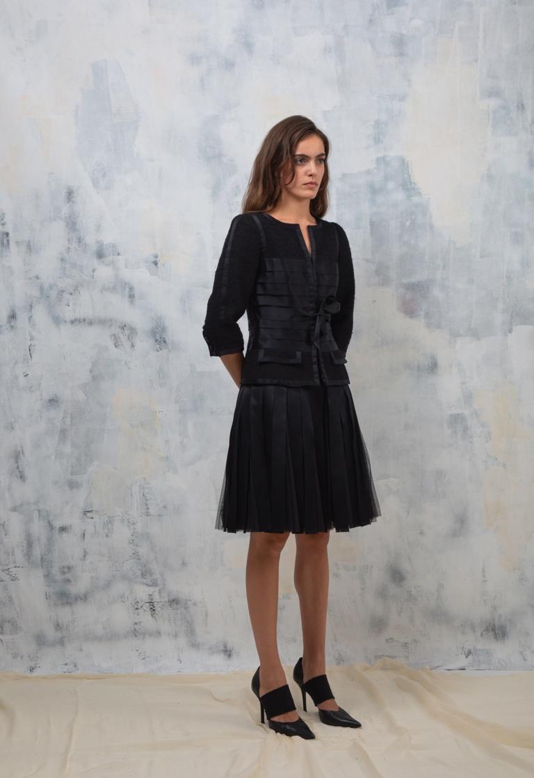 Chanel F/W 2006 Runway tailleur jupe par Karl Lagerfeld

Labellisé FR38.

Excellent état vintage.