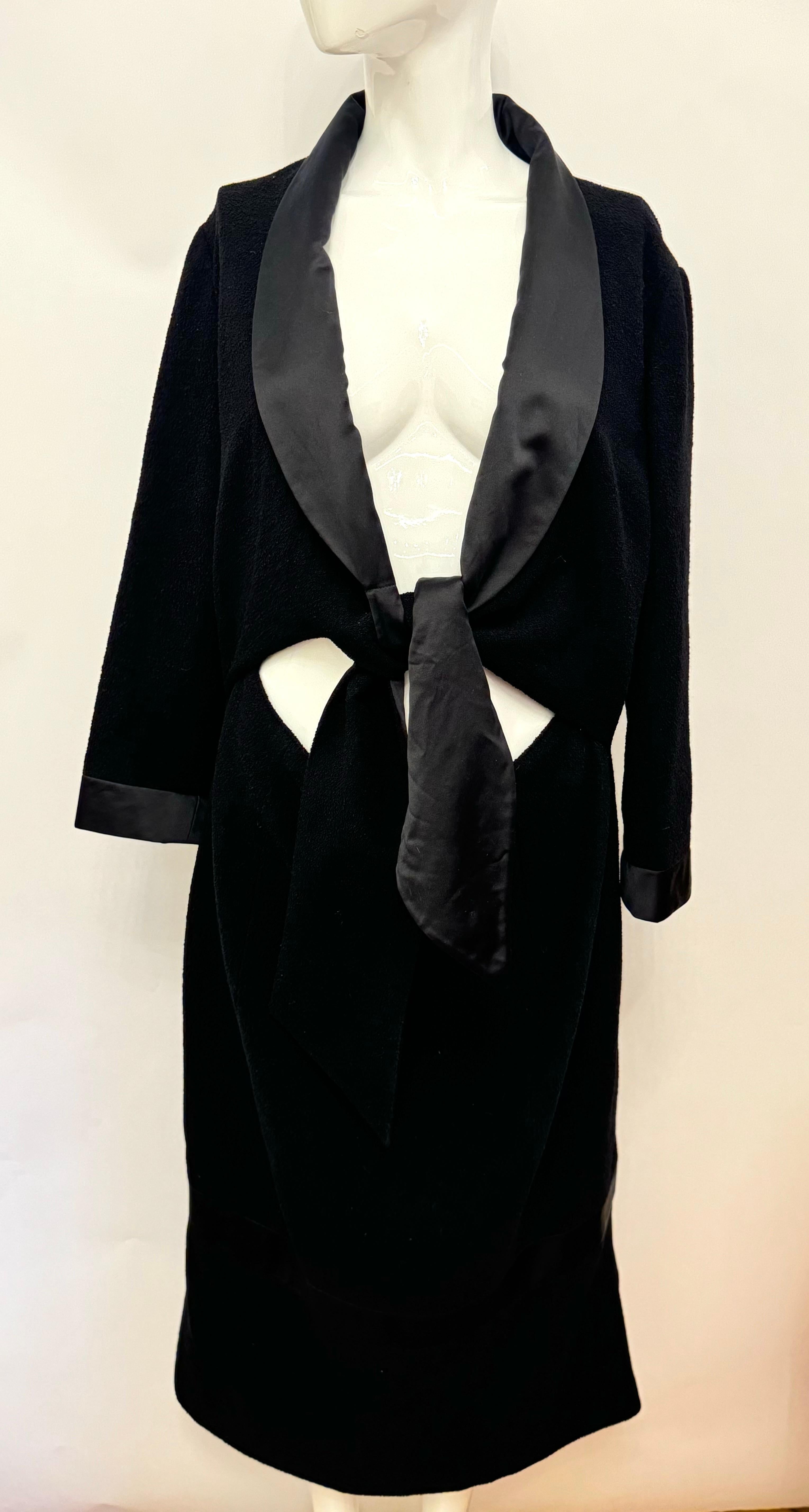 Noir Robe longue fumante noire Chanel F/W 2007 by Karl Lagerfeld en vente