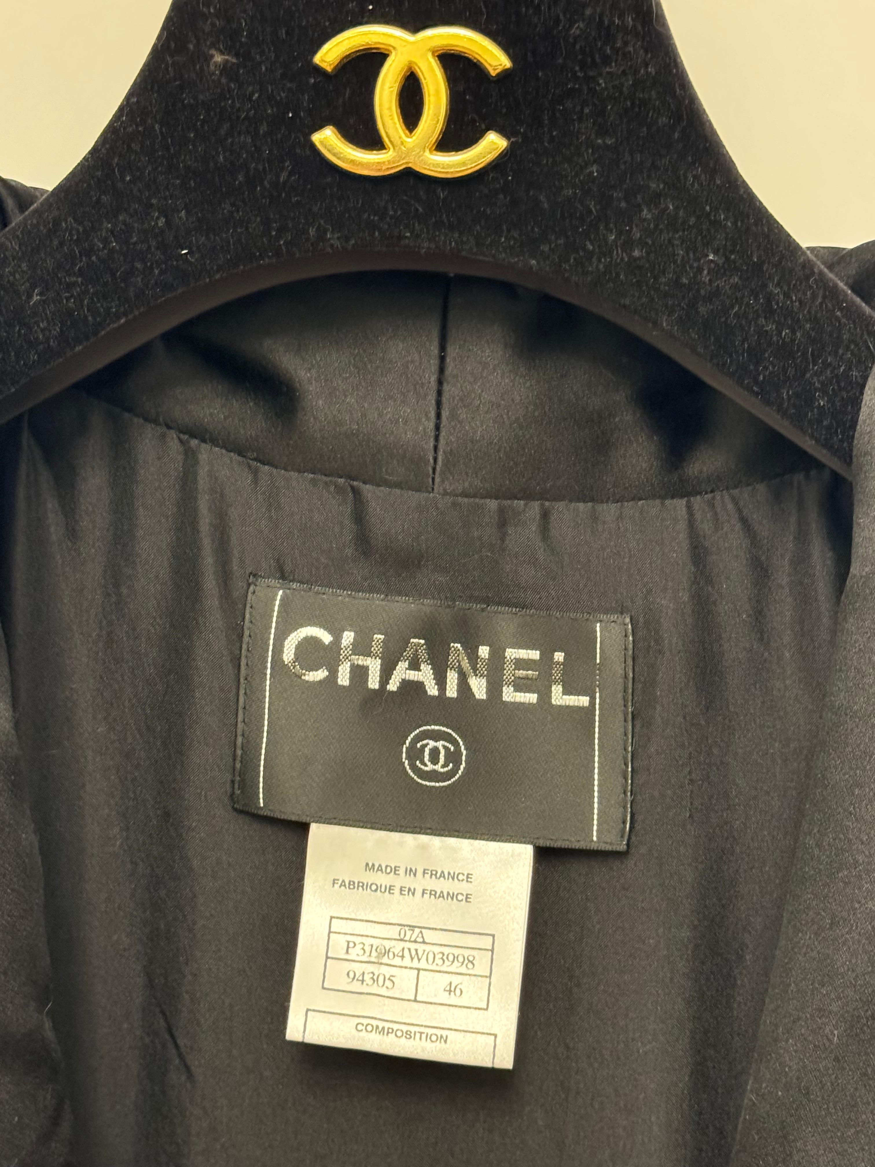 Robe longue fumante noire Chanel F/W 2007 by Karl Lagerfeld en vente 1