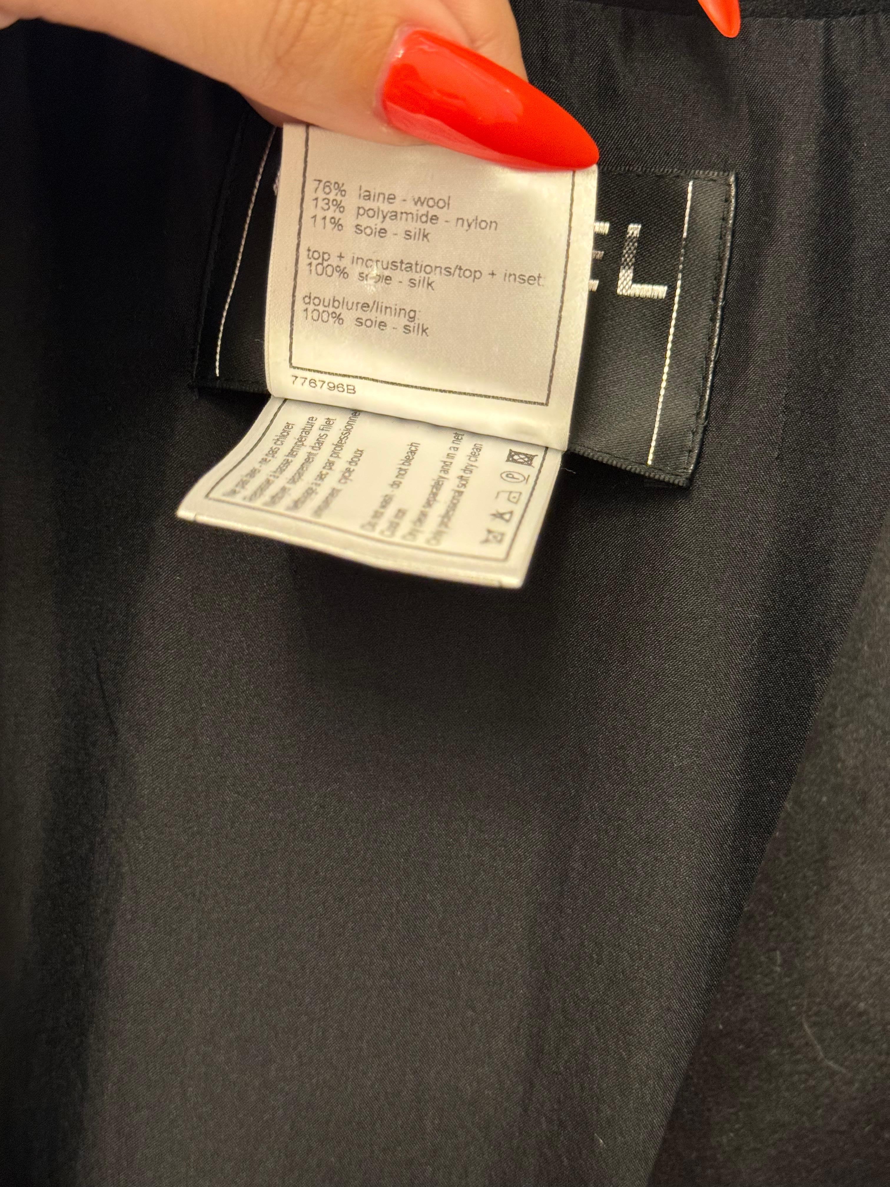 Robe longue fumante noire Chanel F/W 2007 by Karl Lagerfeld en vente 2