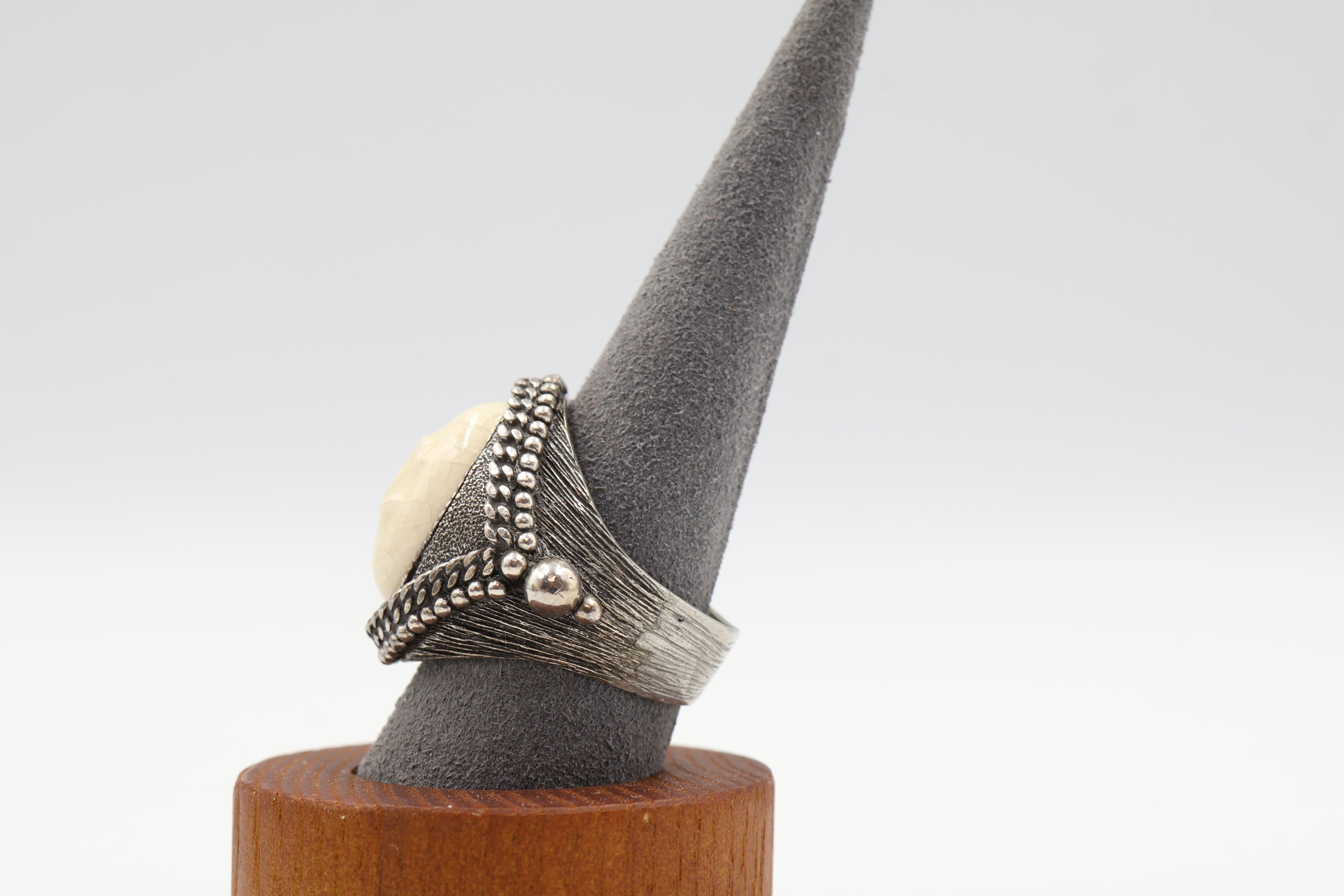 Chanel F/W 2008 Cocktailring aus Sterlingsilber und Keramik in limitierter Auflage für Damen oder Herren im Angebot