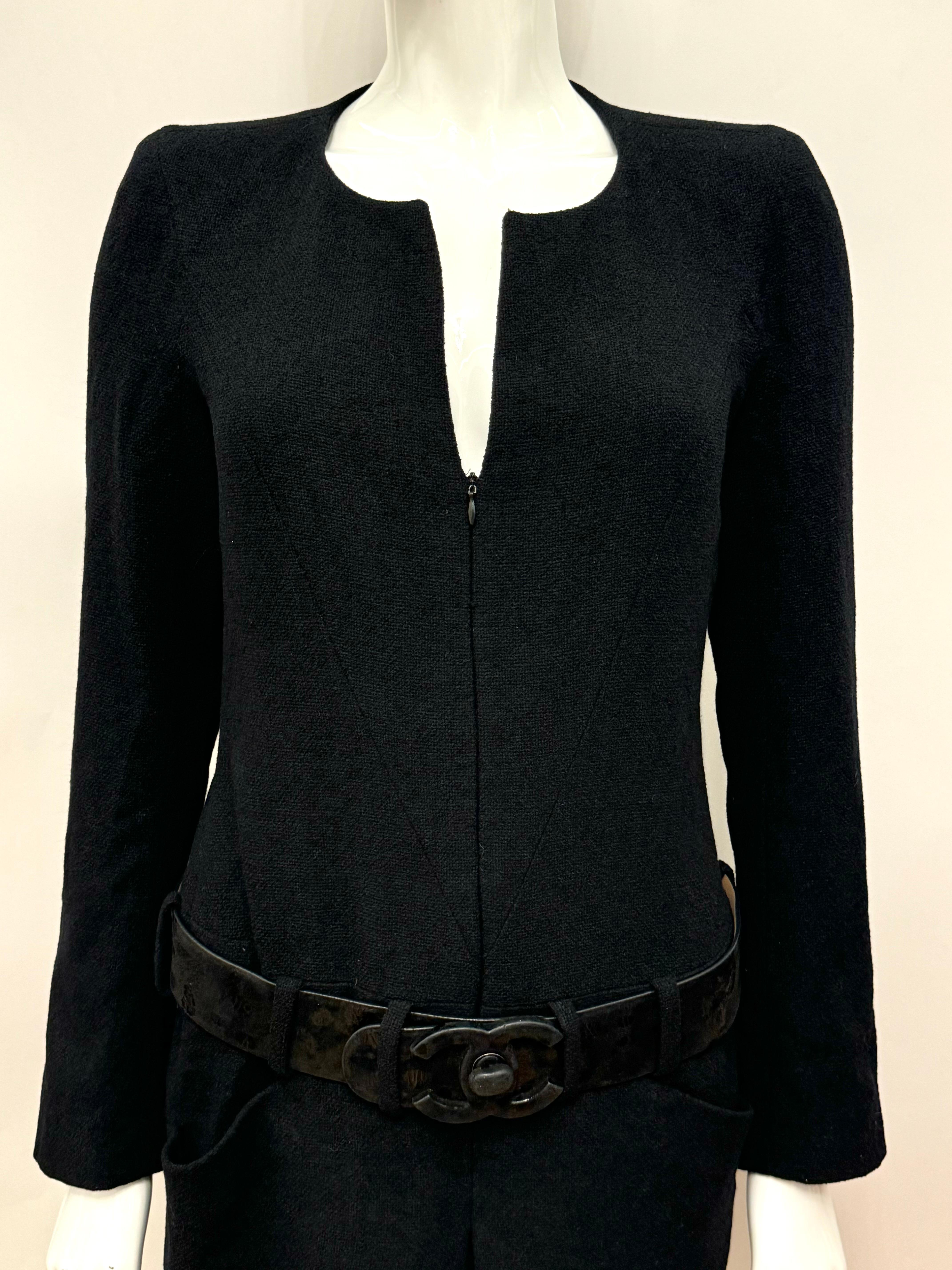 Chanel F/W 2009 by Karl Lagerfeld schwarzes Laufstegkleid mit Gürtel und Drehverschluss im Angebot 8